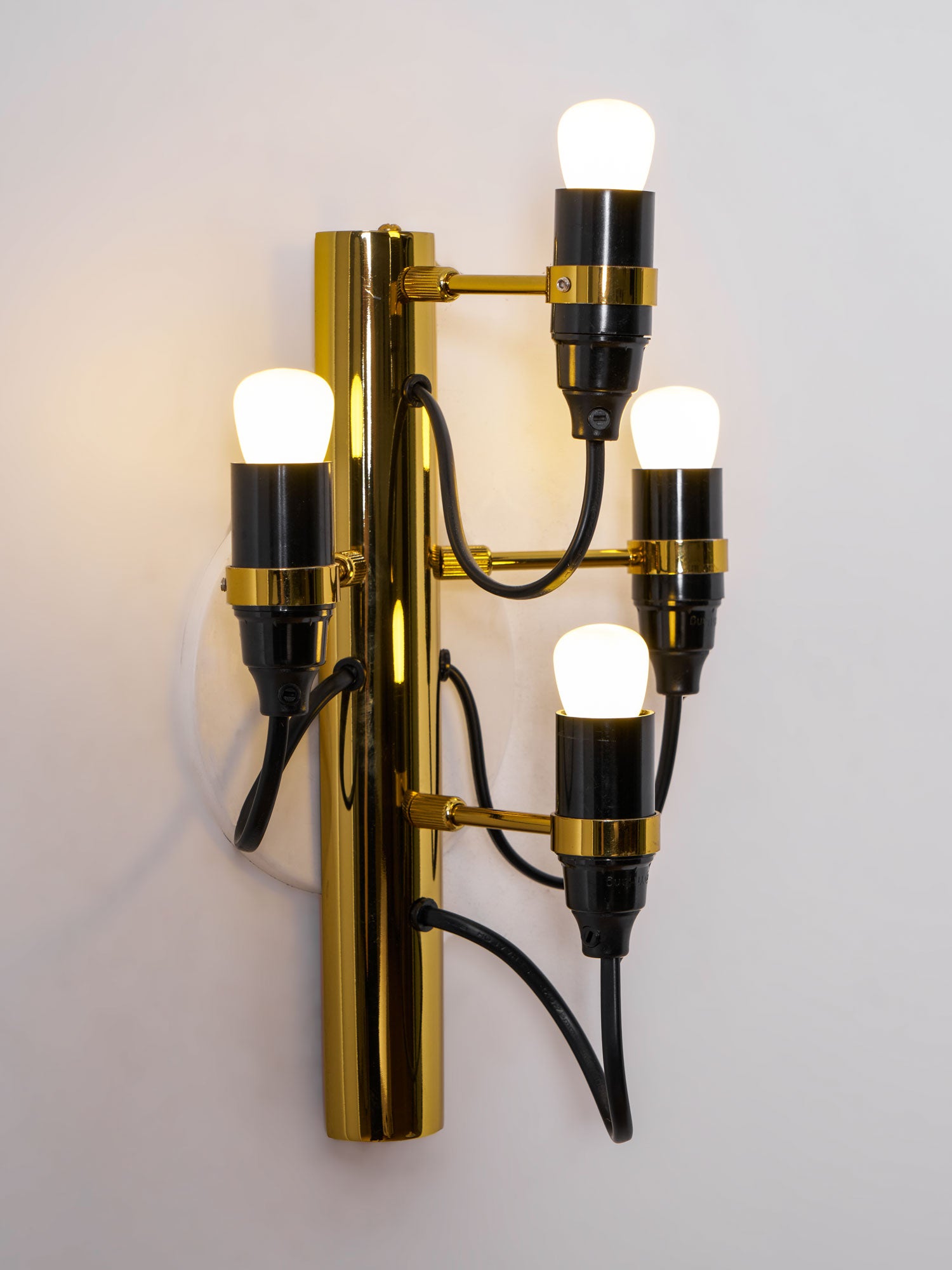2097-Wall-Lamp-_12_68984dd1-2fad-4572-94cd-babd36d48056