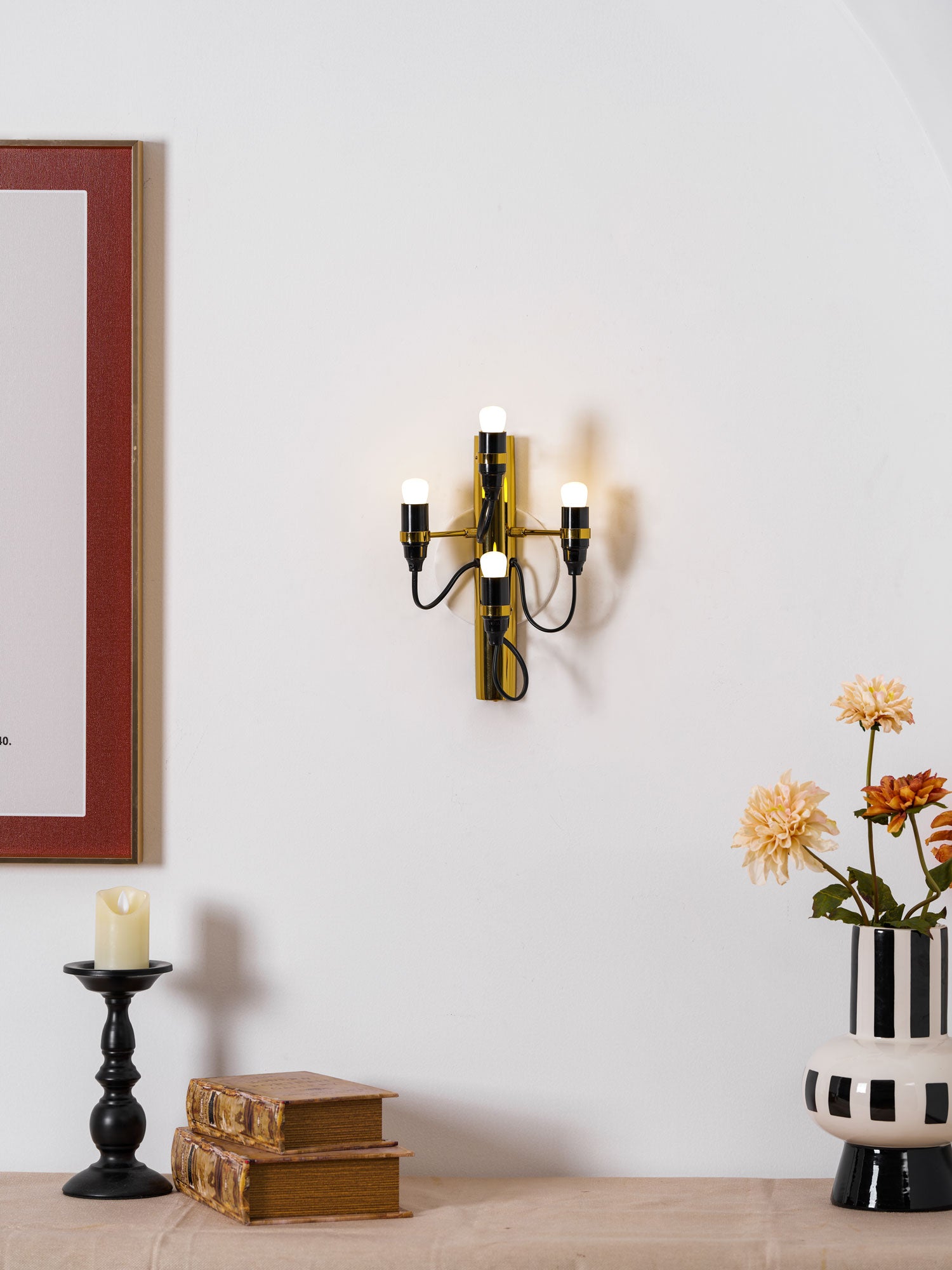 2097-Wall-Lamp-_7_2dcc952a-0b14-4c24-83c1-31ae6dae01f4