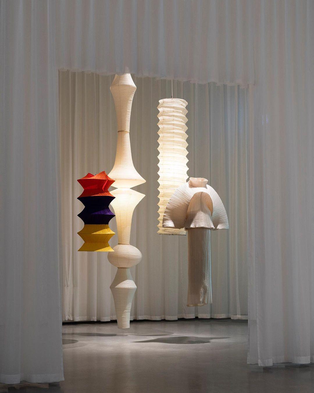 Akari_E_Pendant_Light_27