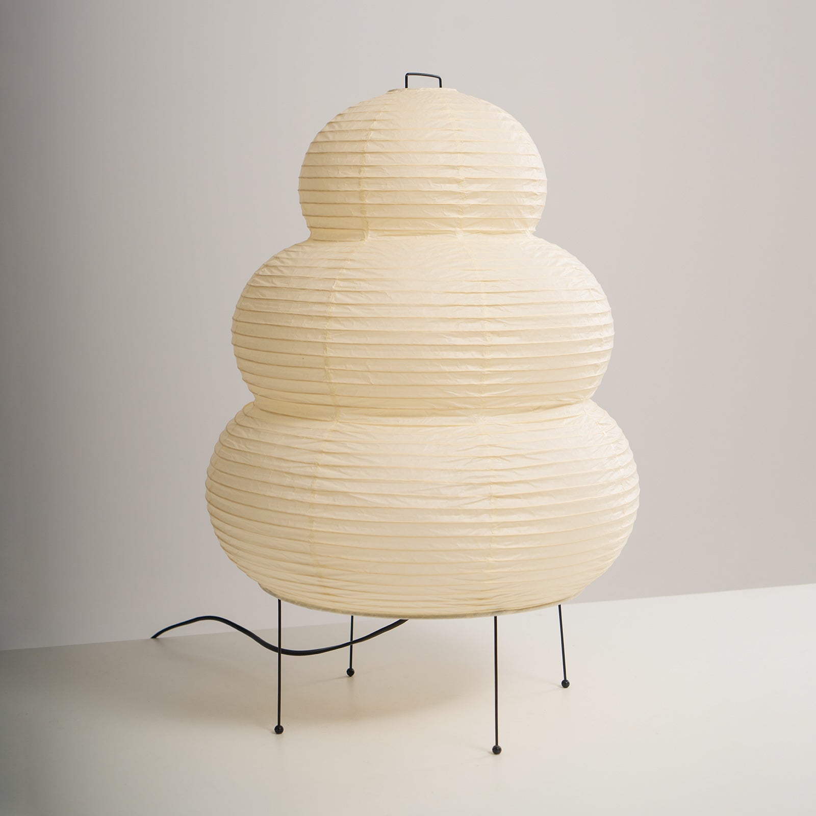 Akari_Lantern_Table_Lamp_102