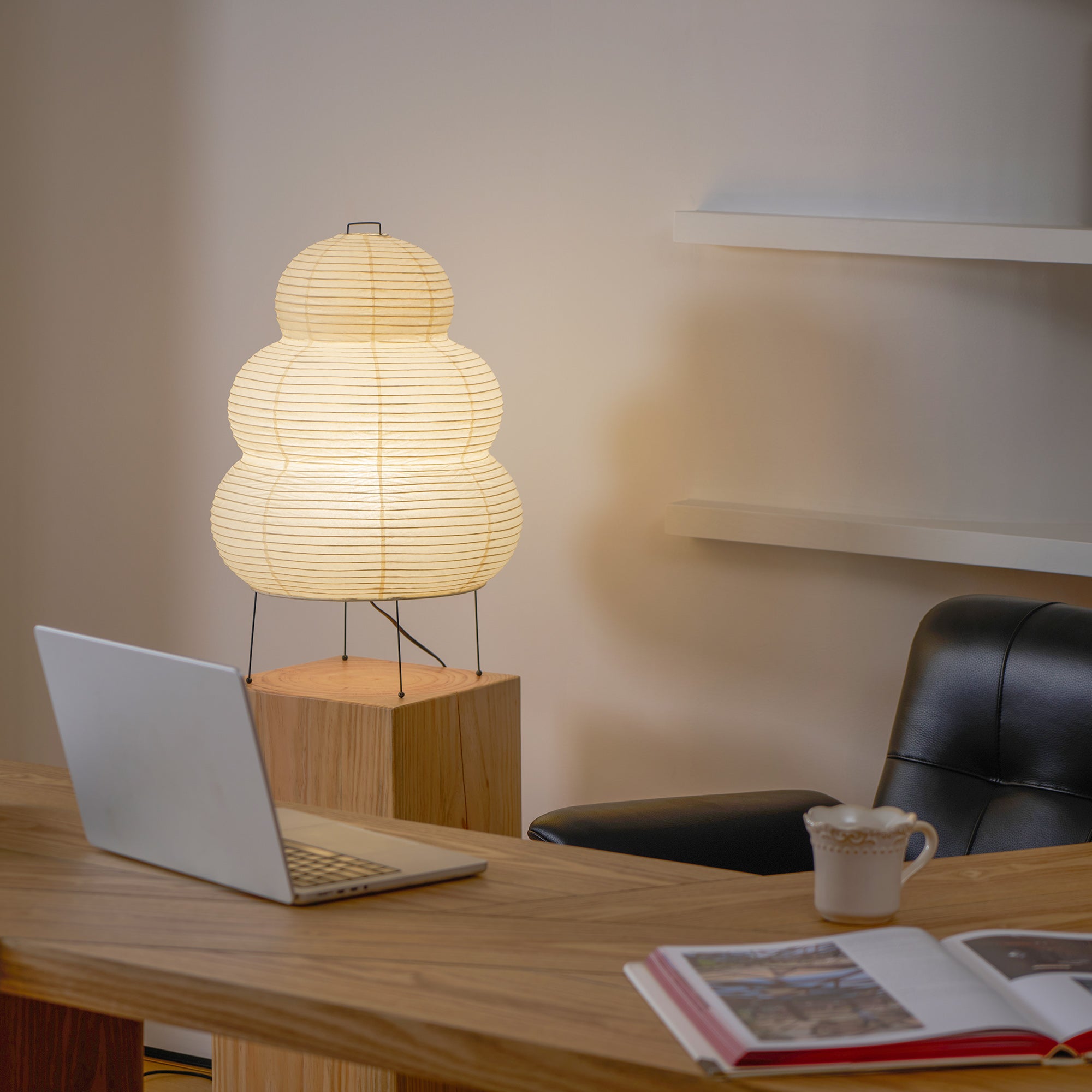 Akari_Lantern_Table_Lamp_113