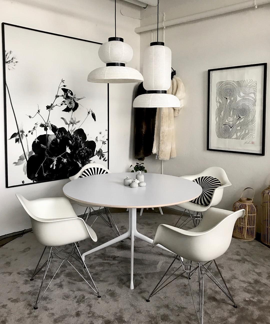 Akari_Pendant_Light_30_b16d76a7-4e59-4a98-a15b-ec100accd95e