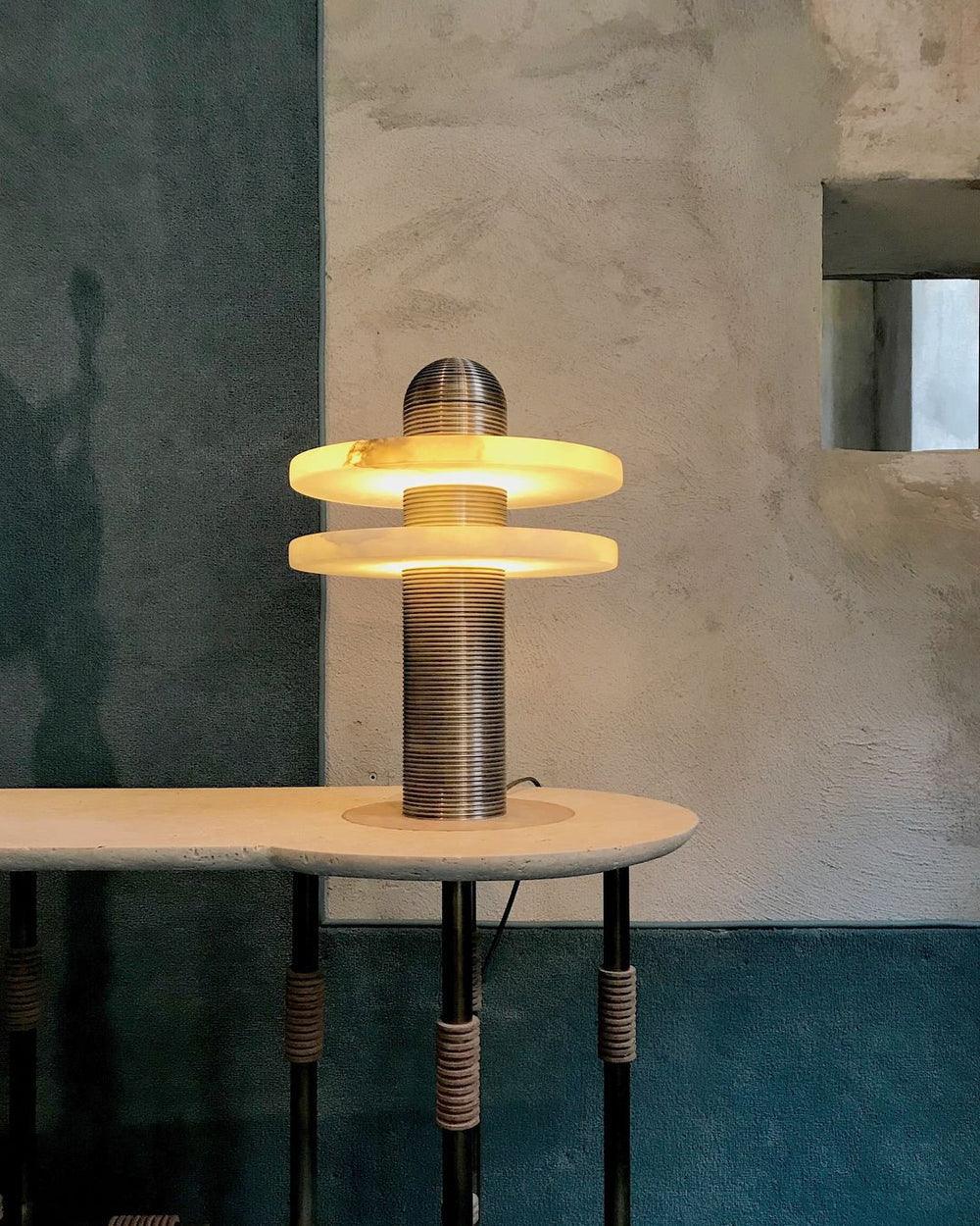 Alabaster_Comet_Table_Lamp_7