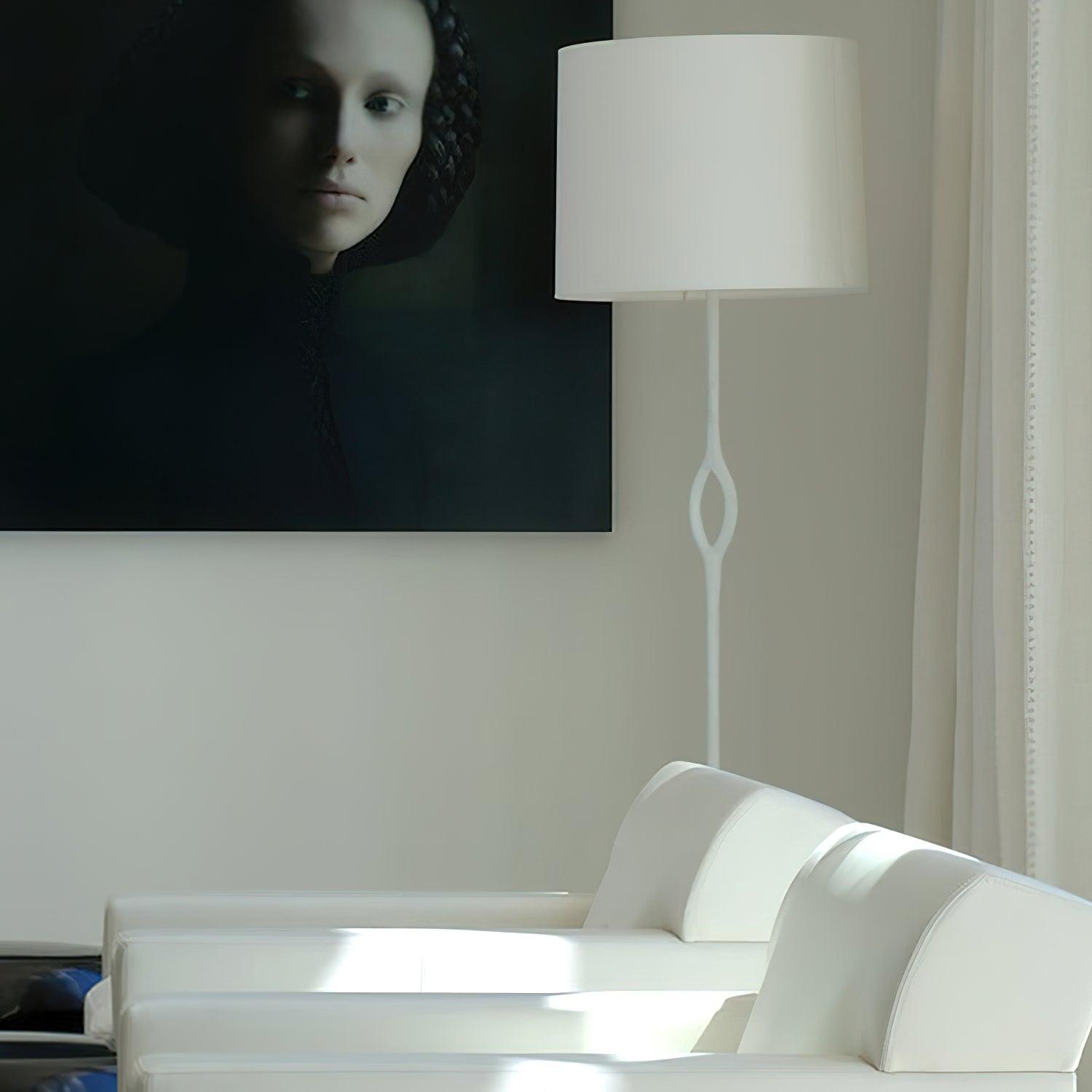 Alassis_Floor_Lamp_8