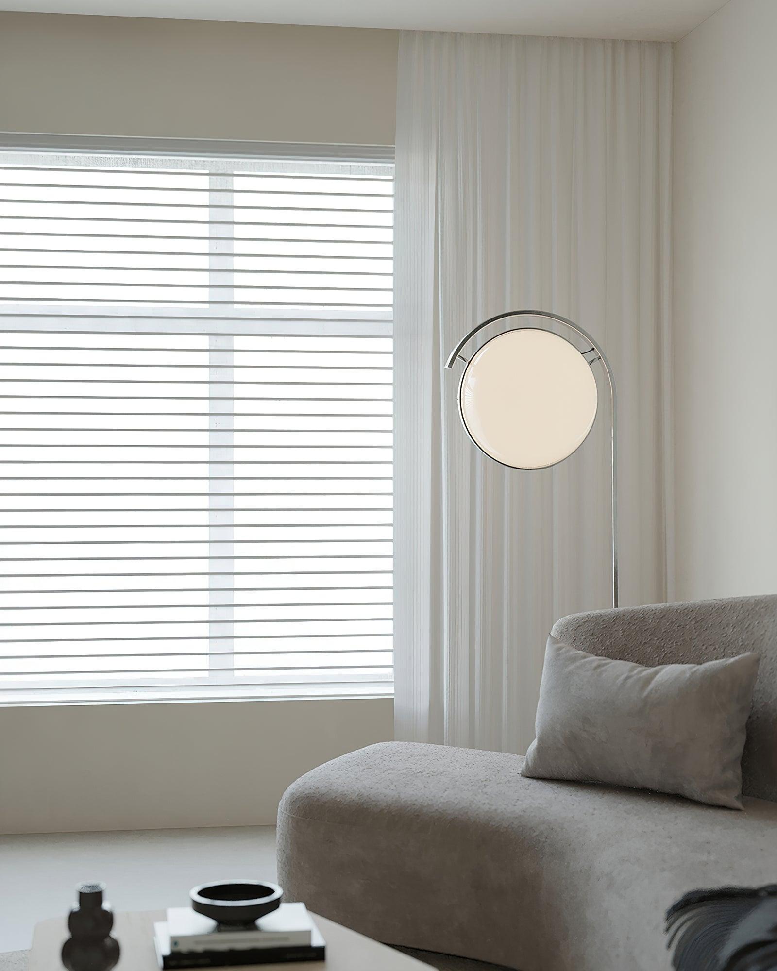 Alvi_Floor_Lamp_9