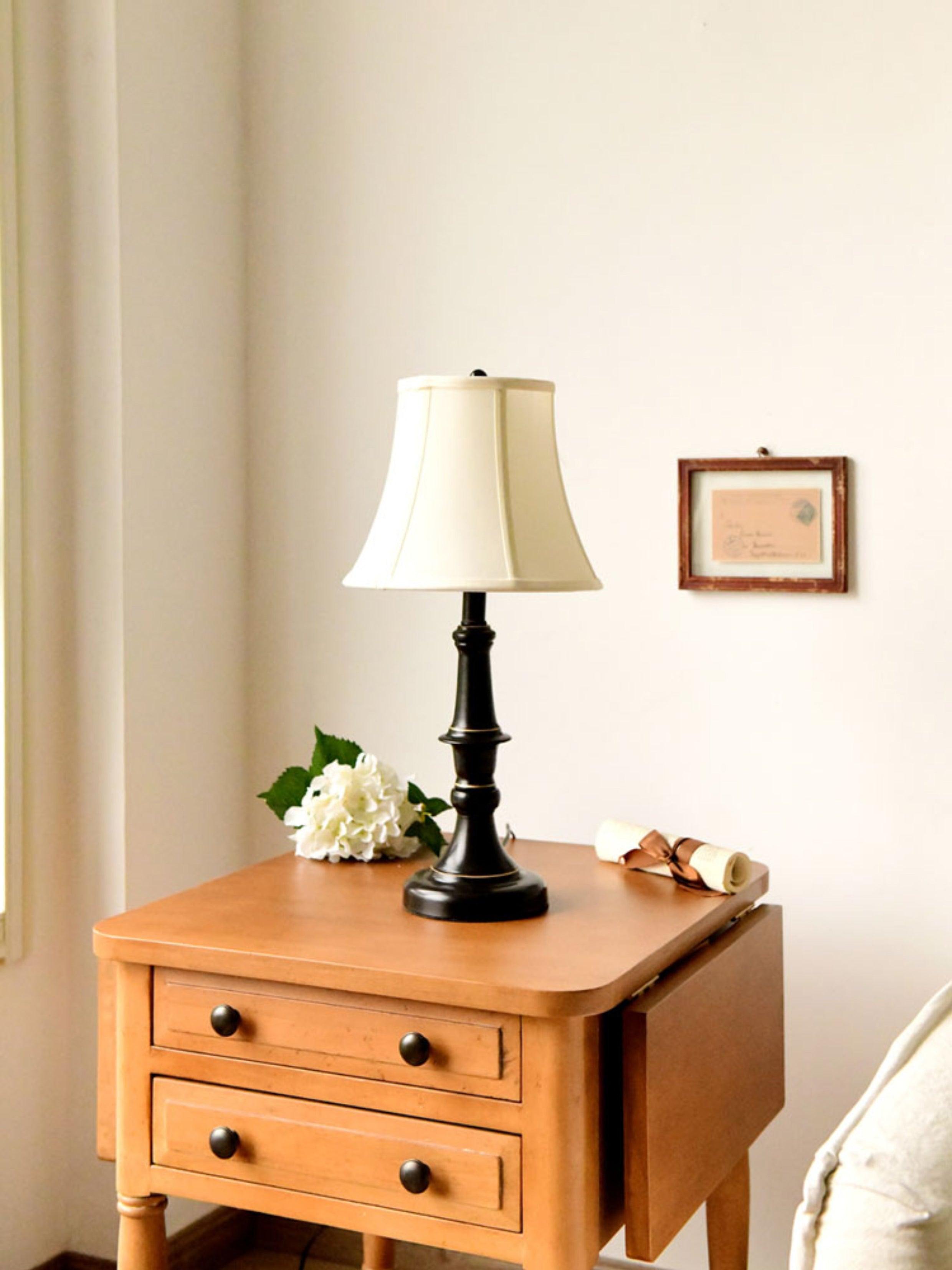 Ambrosia_Metal_Table_Lamp_9