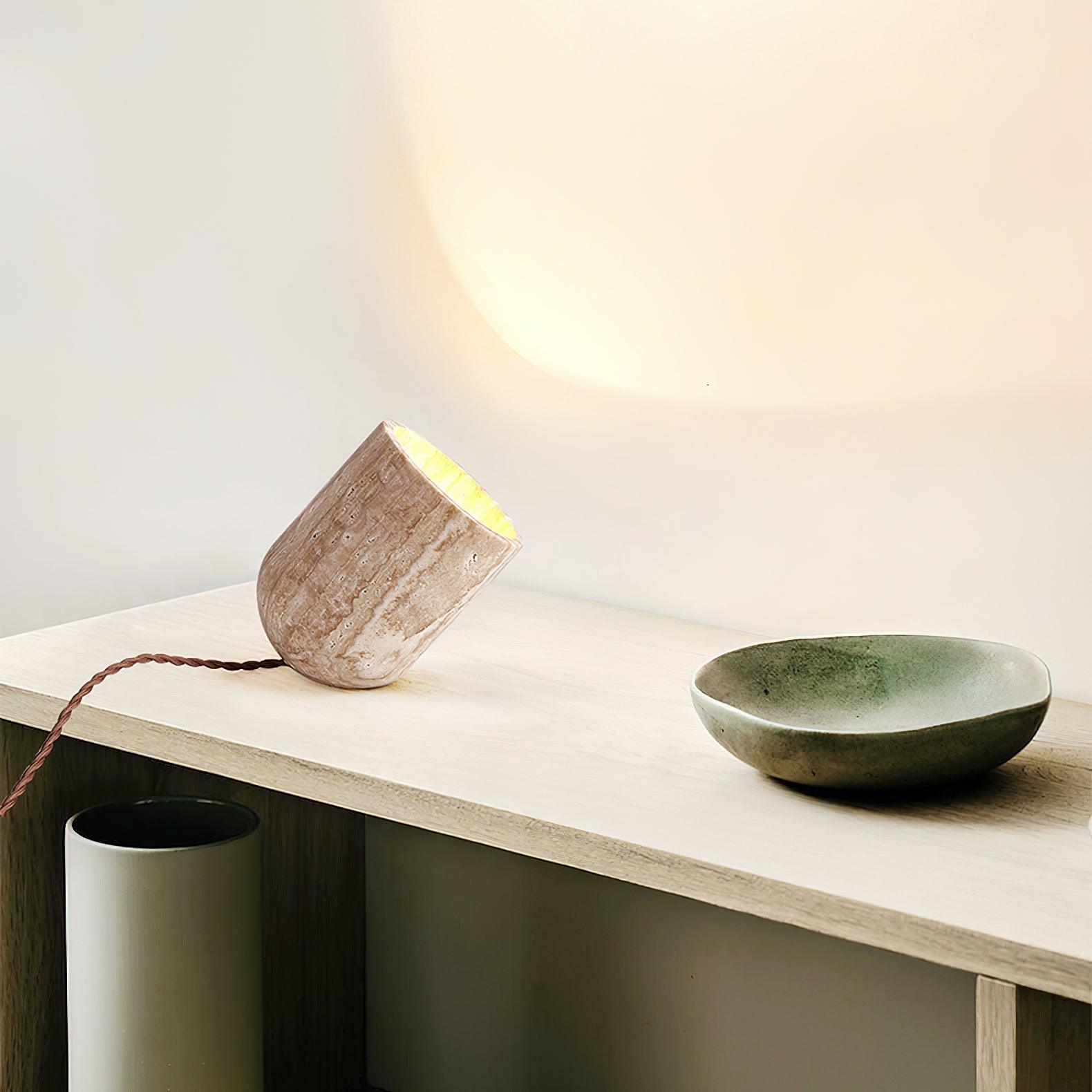 Amidori_Table_Lamp_3