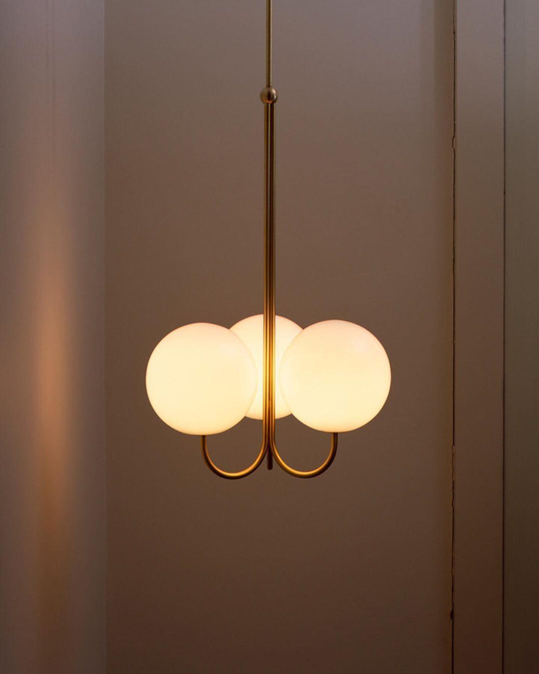 Angle_Chandelier_23