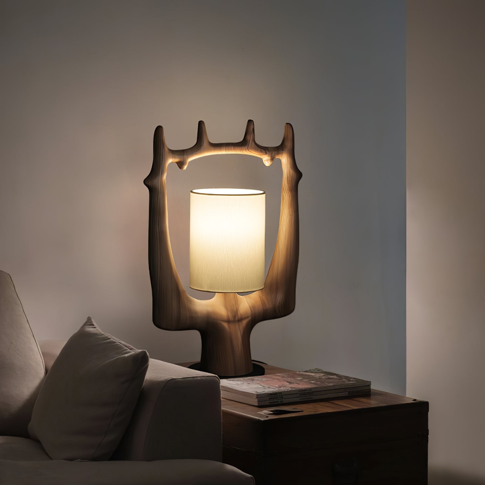 Antler_Ring_Table_Lamp_3