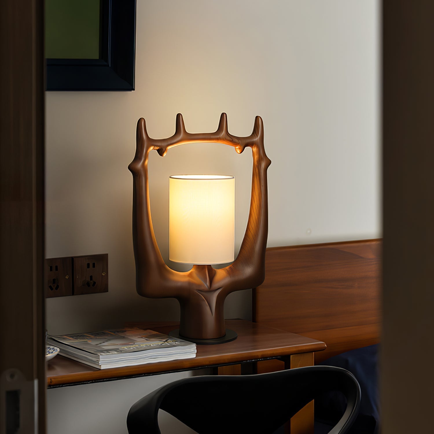 Antler_Ring_Table_Lamp_4