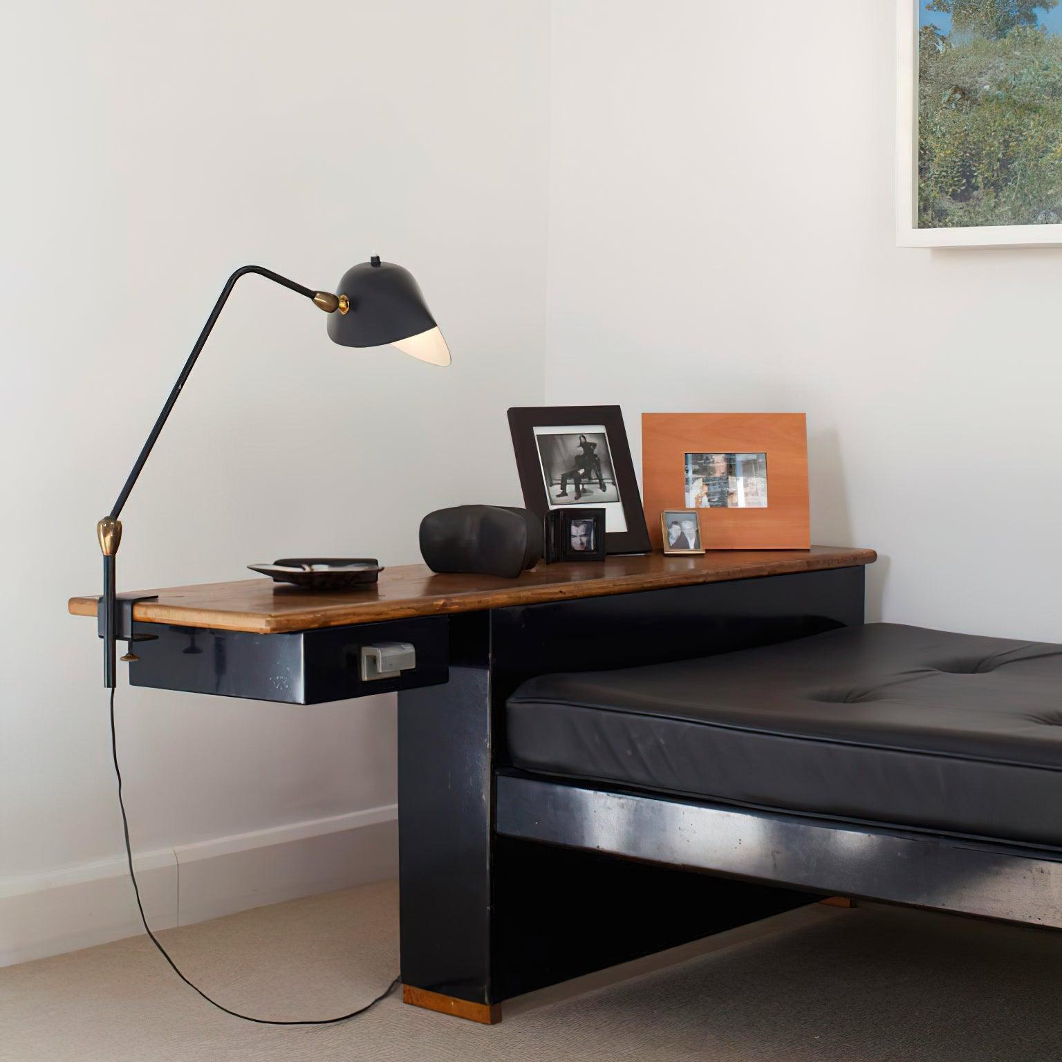 Antony_Clip-on_Table_Lamp_2