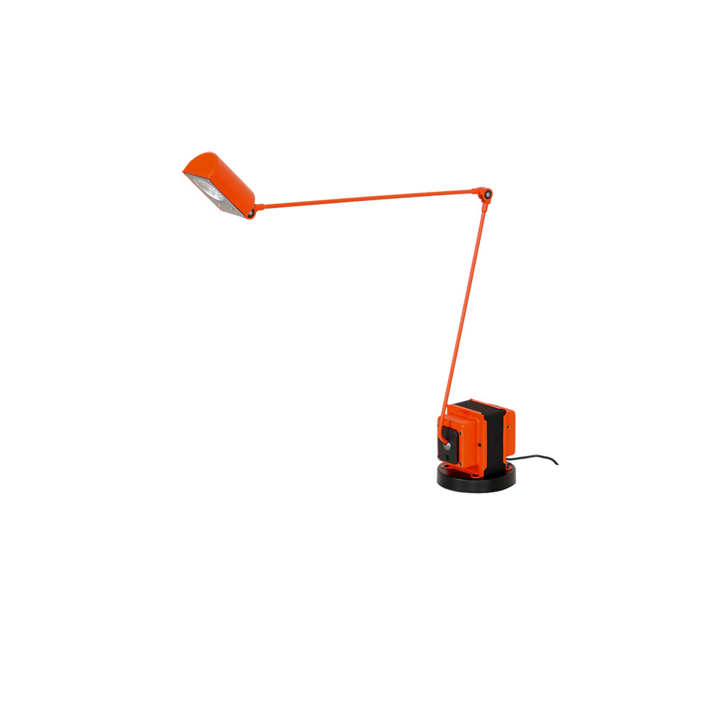 Apex-Flex-Table-Lamp-111