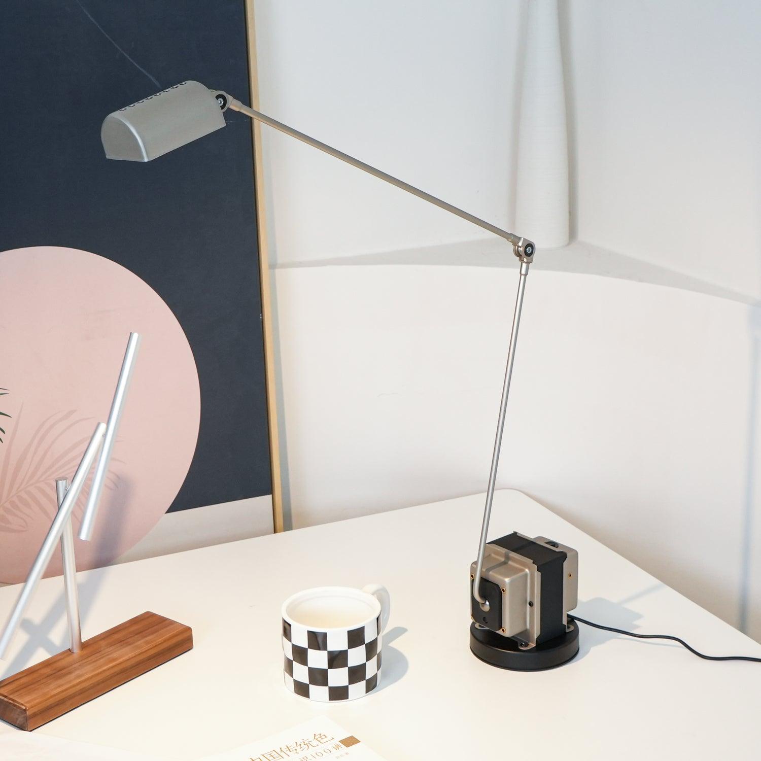 Apex_Flex_Table_Lamp._3