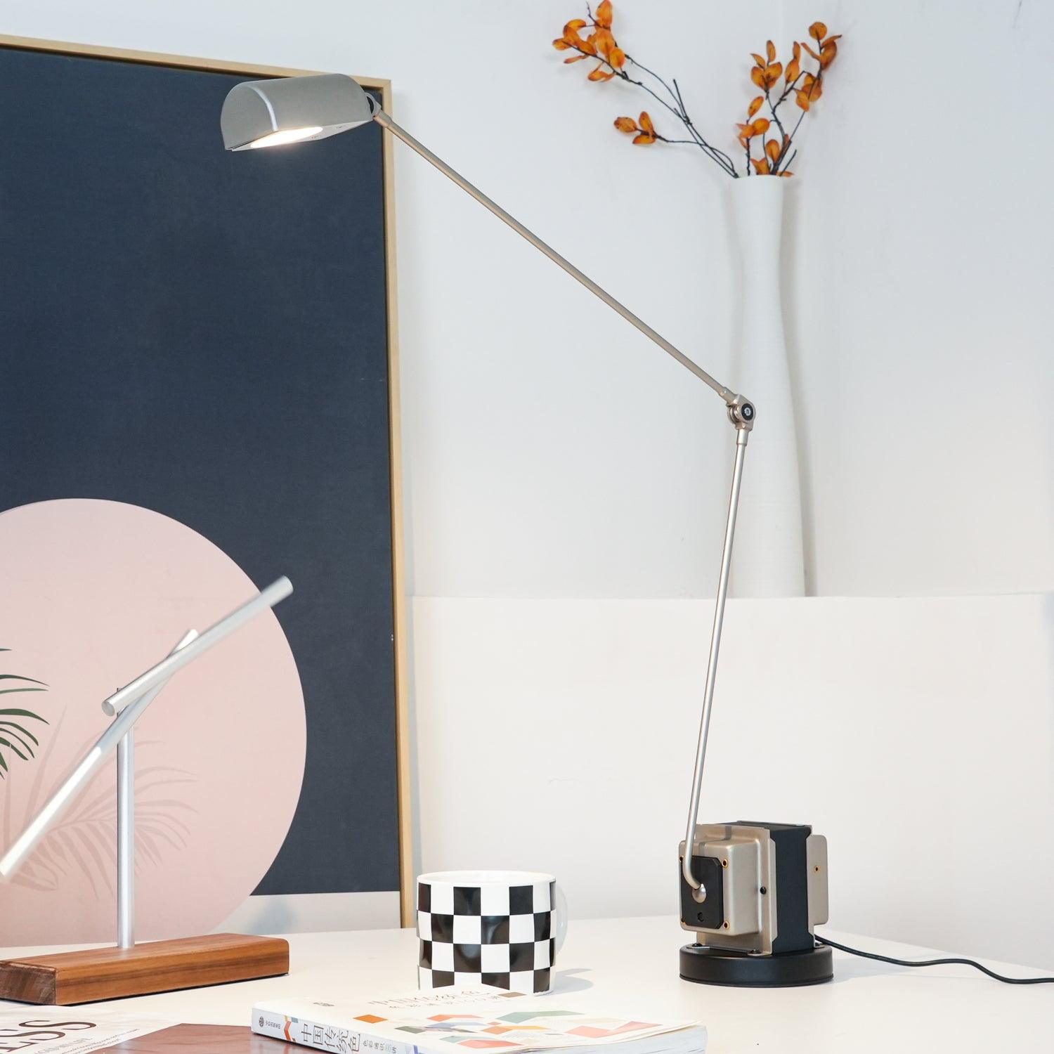 Apex_Flex_Table_Lamp._4