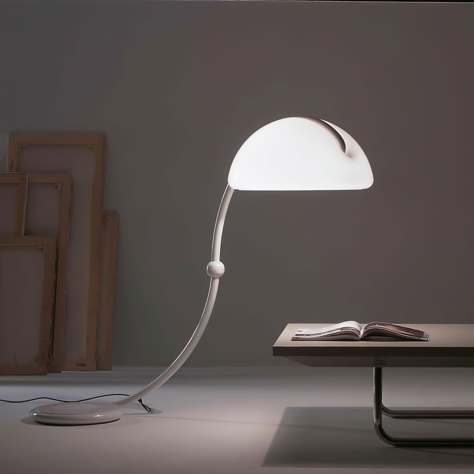 Arc_Glow_Floor_Lamp_2