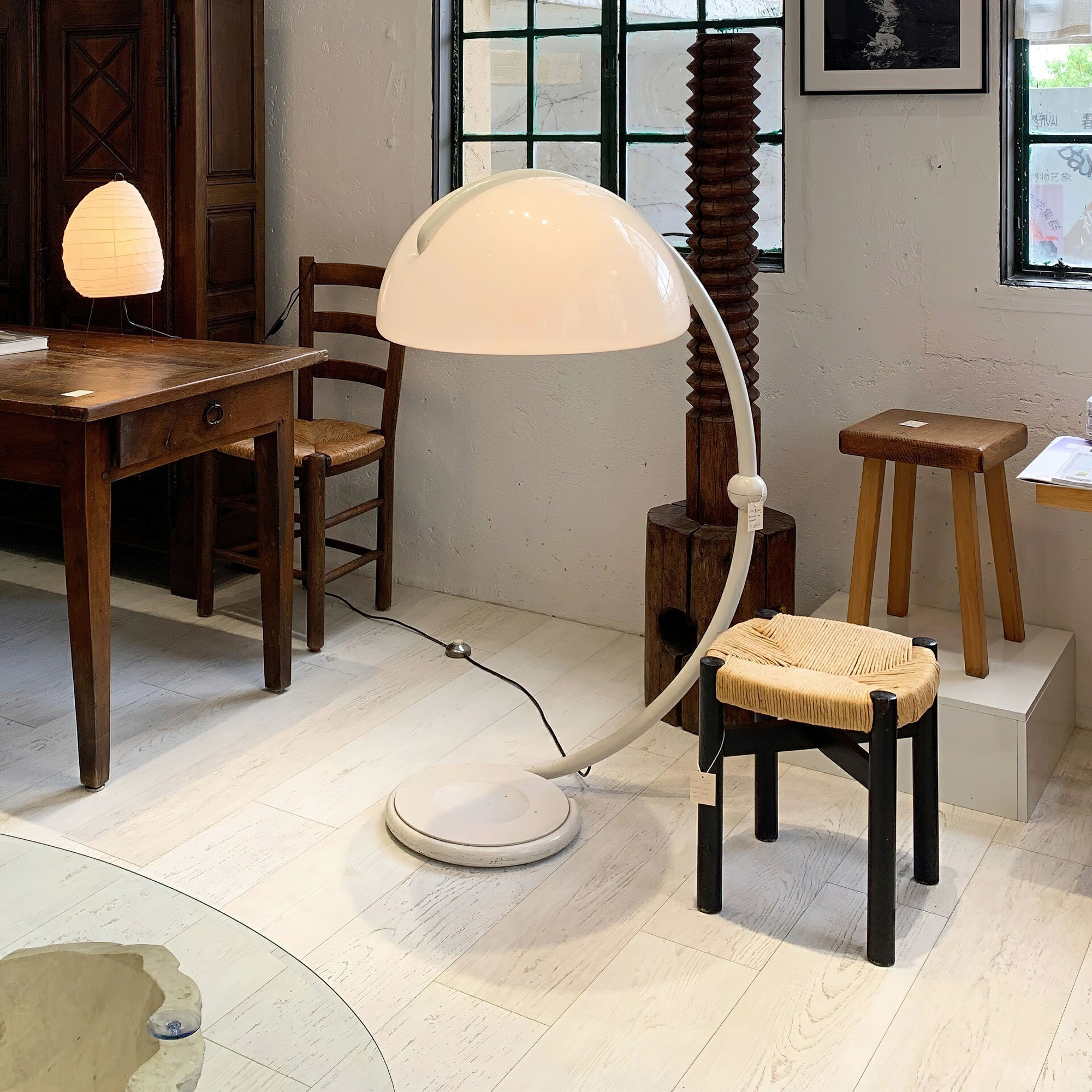 Arc_Glow_Floor_Lamp_21