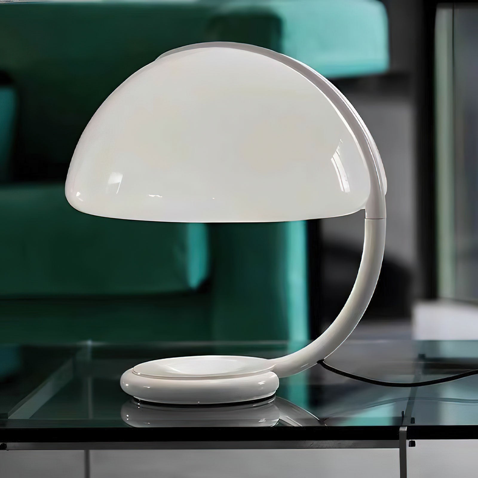 Arc_Glow_Table_Lamp_1