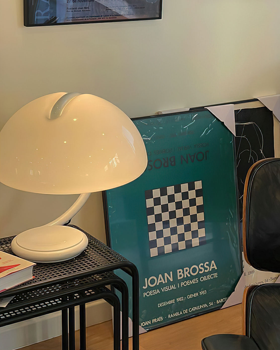 Arc_Glow_Table_Lamp_14