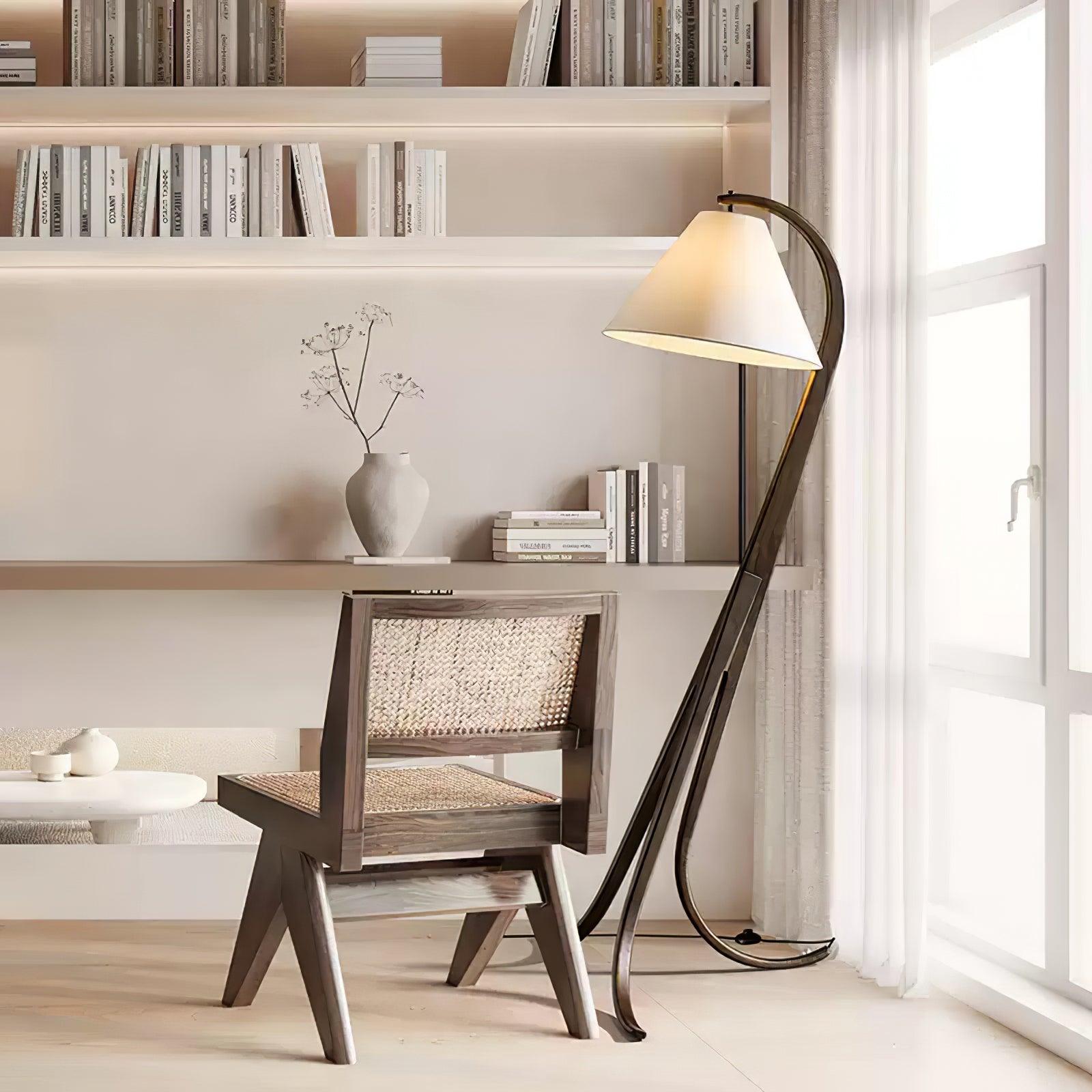 Arcwood_Floor_Lamp_1
