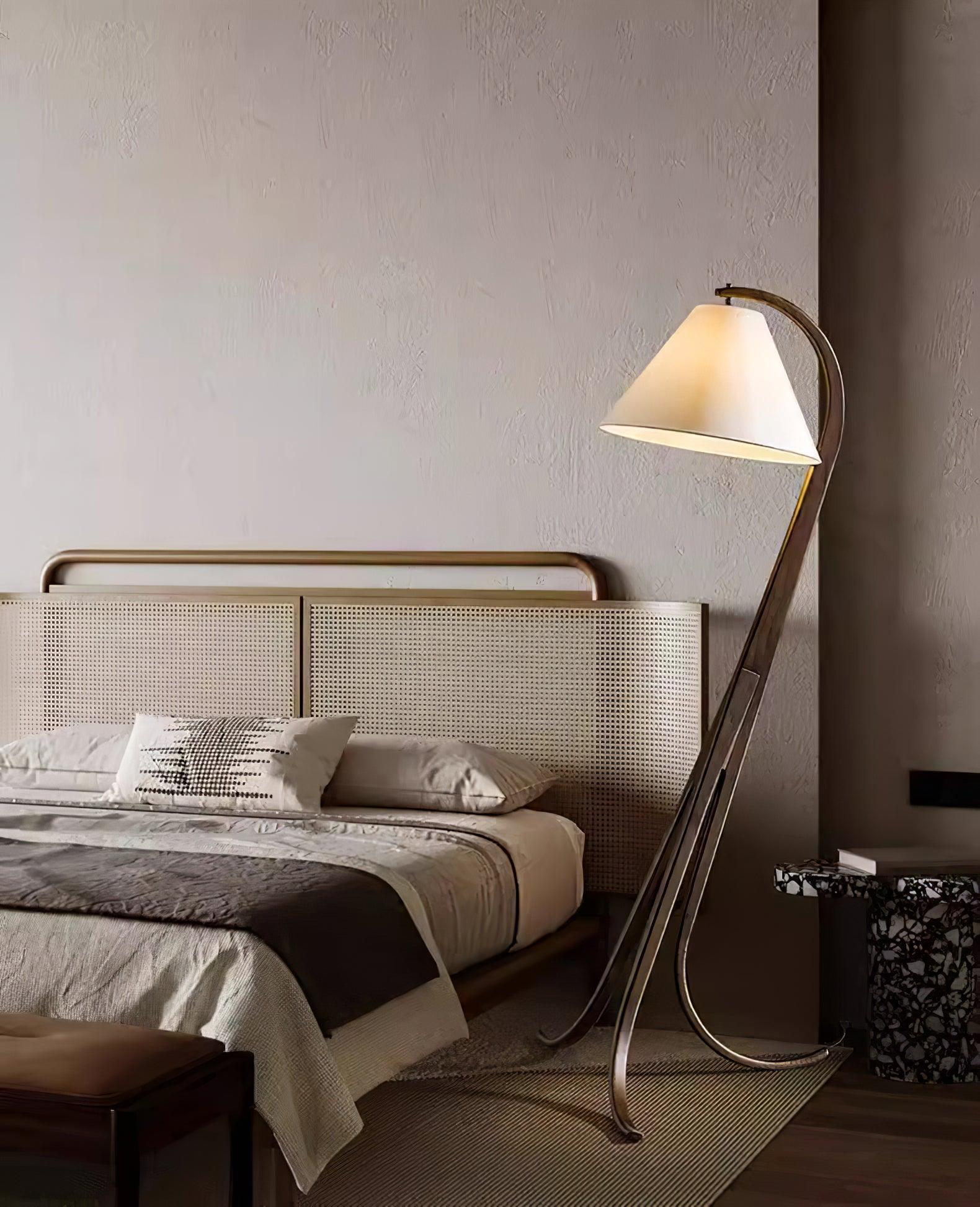 Arcwood_Floor_Lamp_15