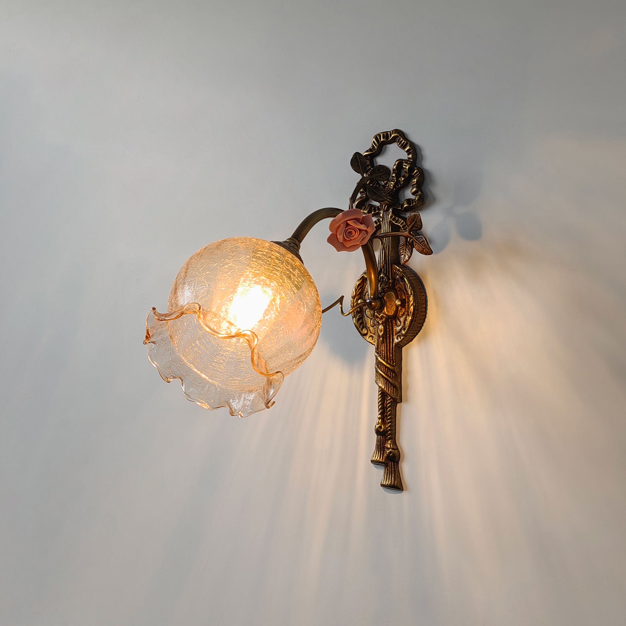 Asfour_Brass_Wall_Lamp_11