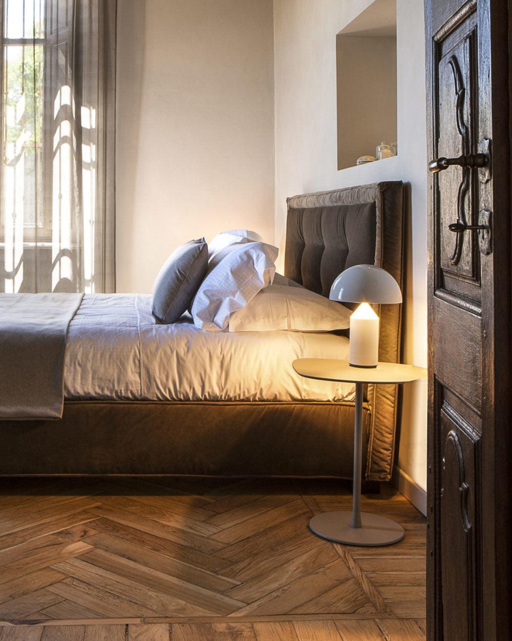 Atollo_Metal_Table_Lamp_41