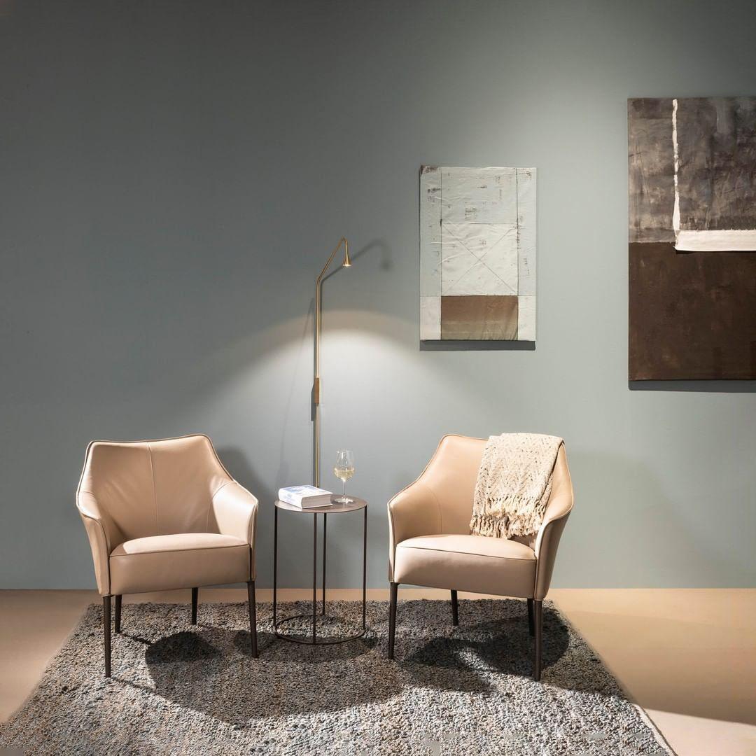 Austere_Wall_Lamp_11