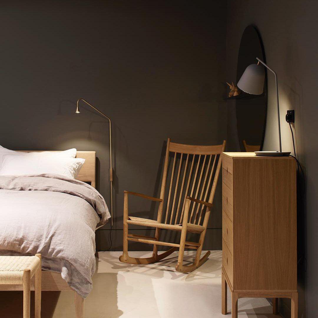 Austere_Wall_Lamp_13
