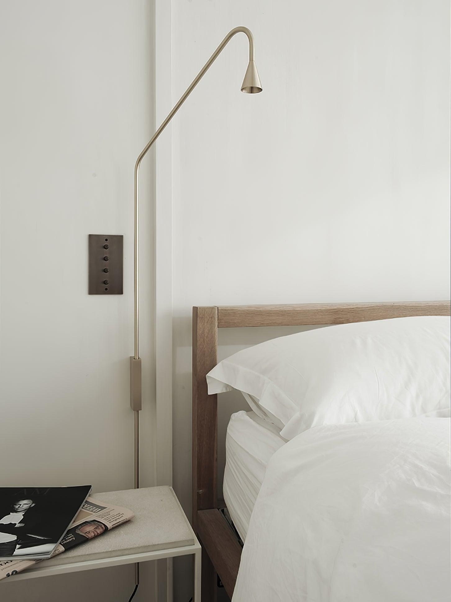 Austere_Wall_Lamp_30