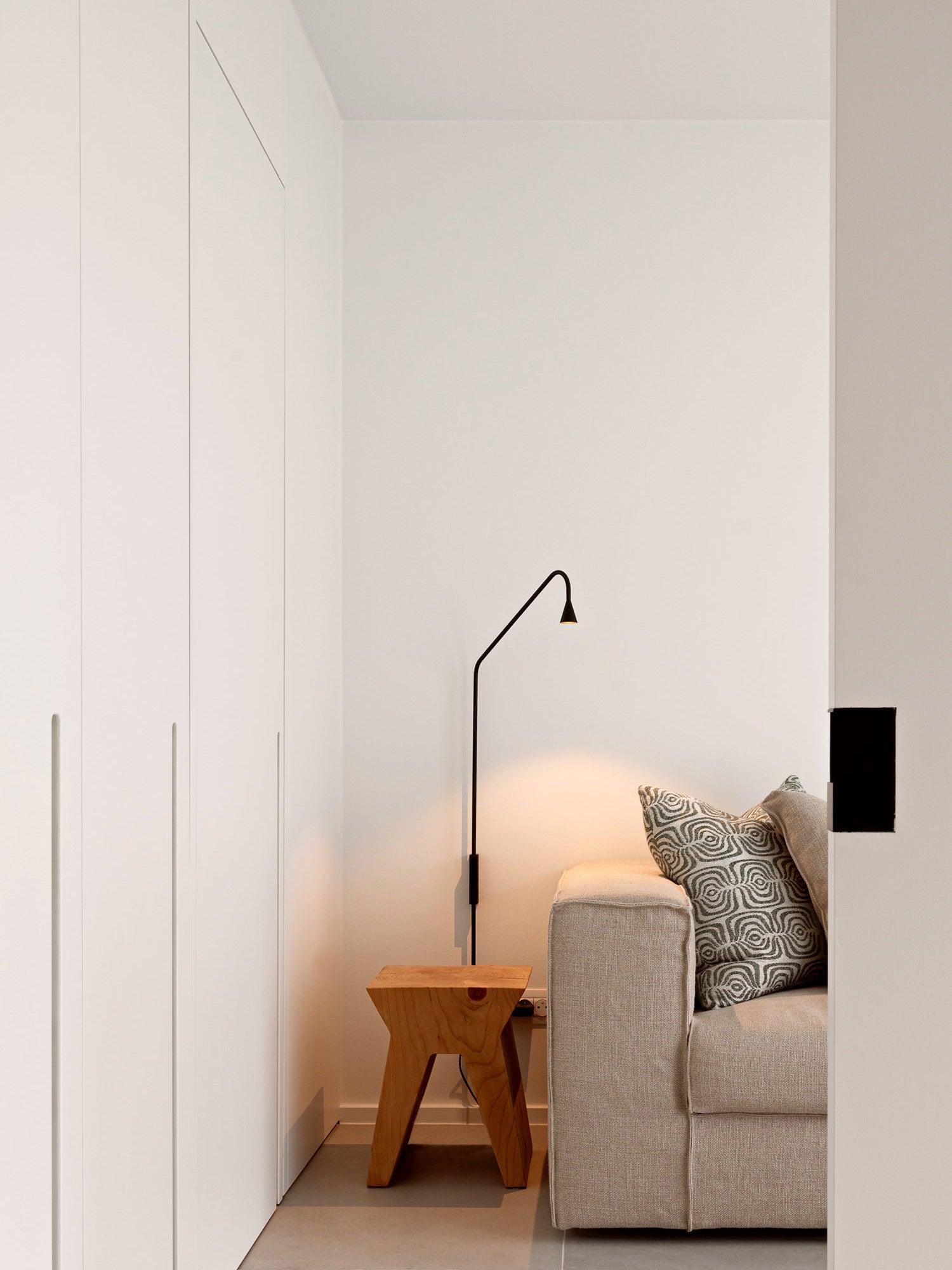 Austere_Wall_Lamp_35
