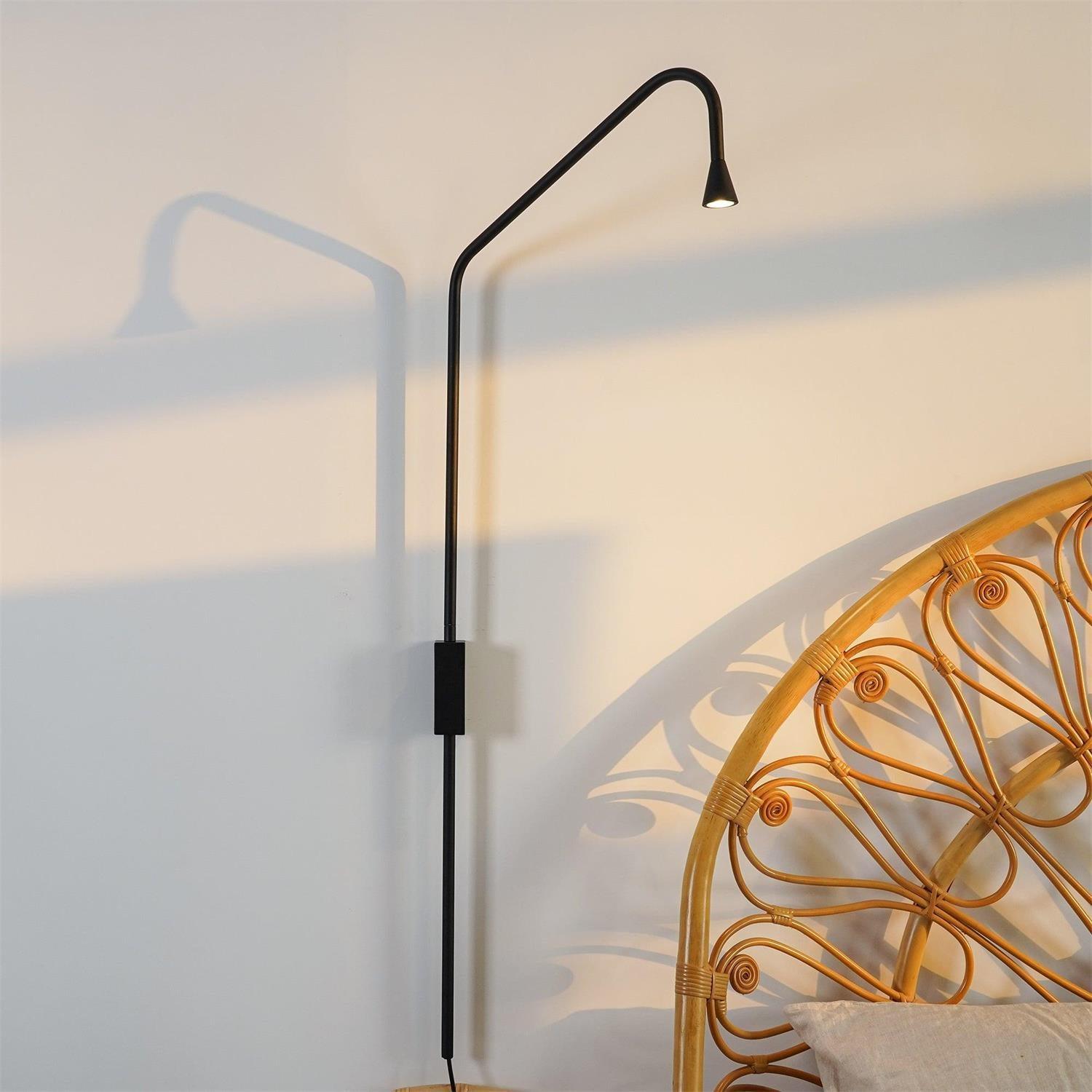Austere_Wall_Lamp_4