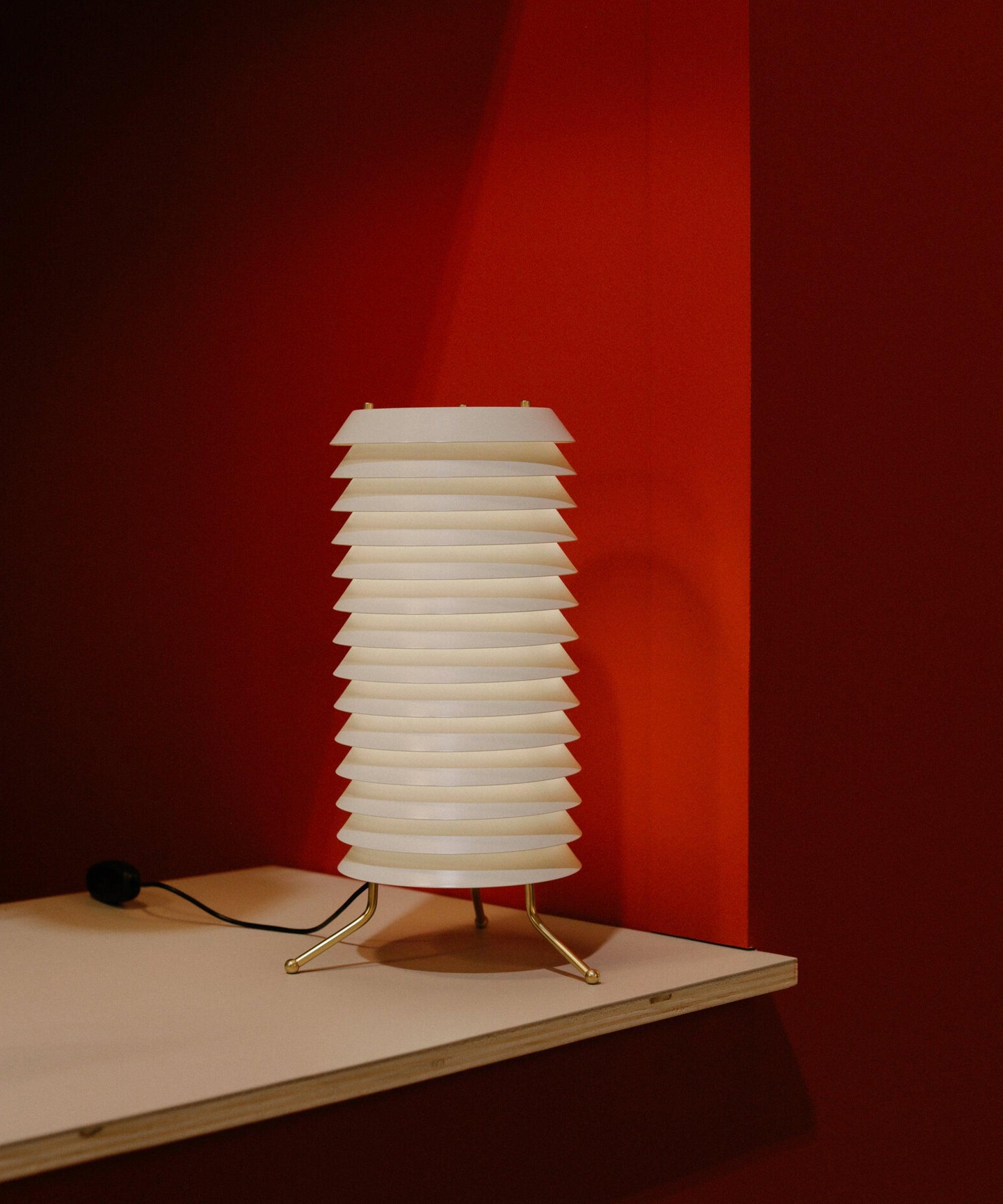 Baltic_Tower_Table_Lamp_26