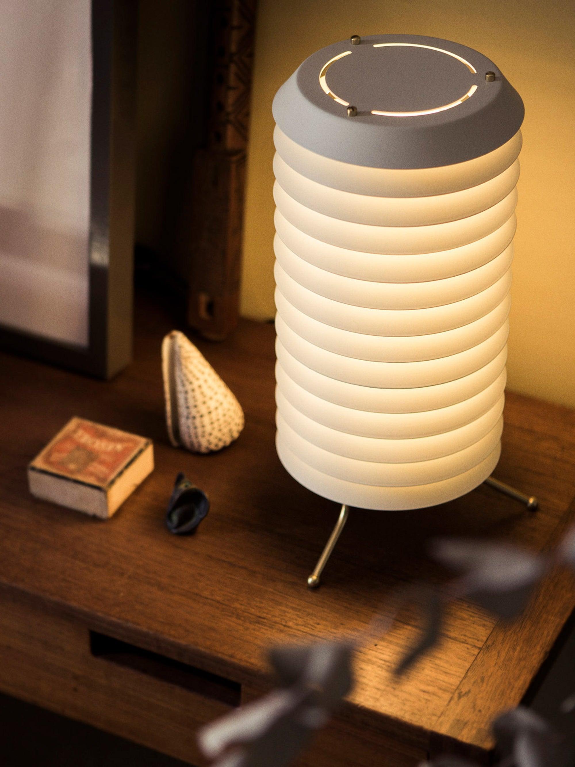 Baltic_Tower_Table_Lamp_9
