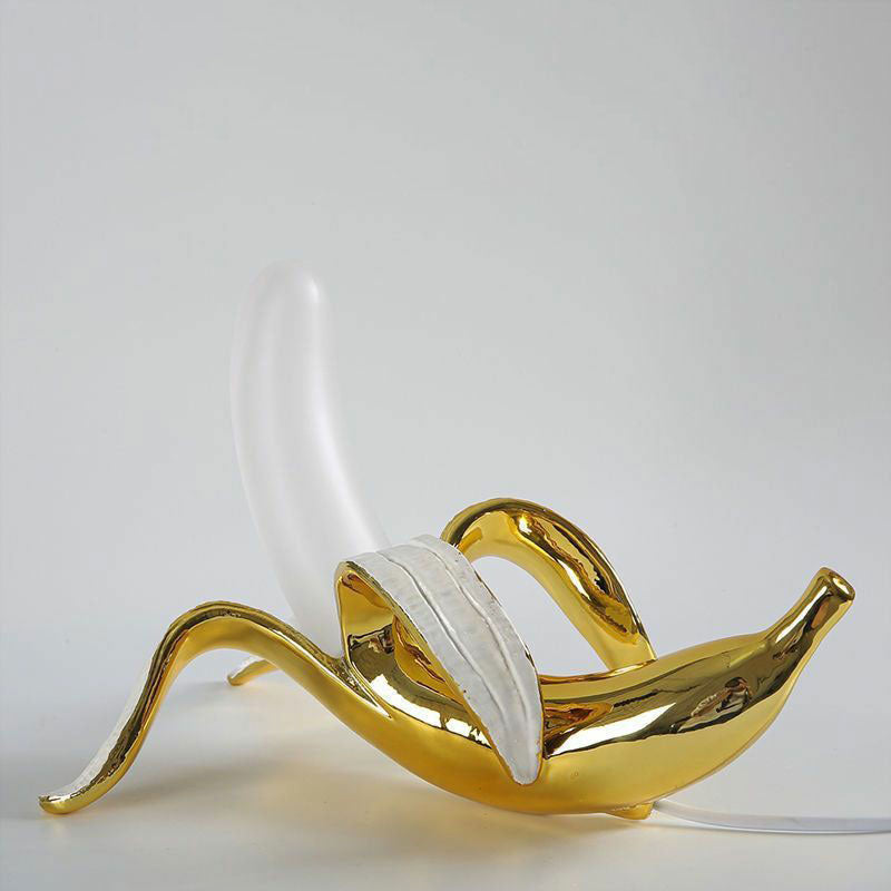 Banana_Table_Lamp-_1