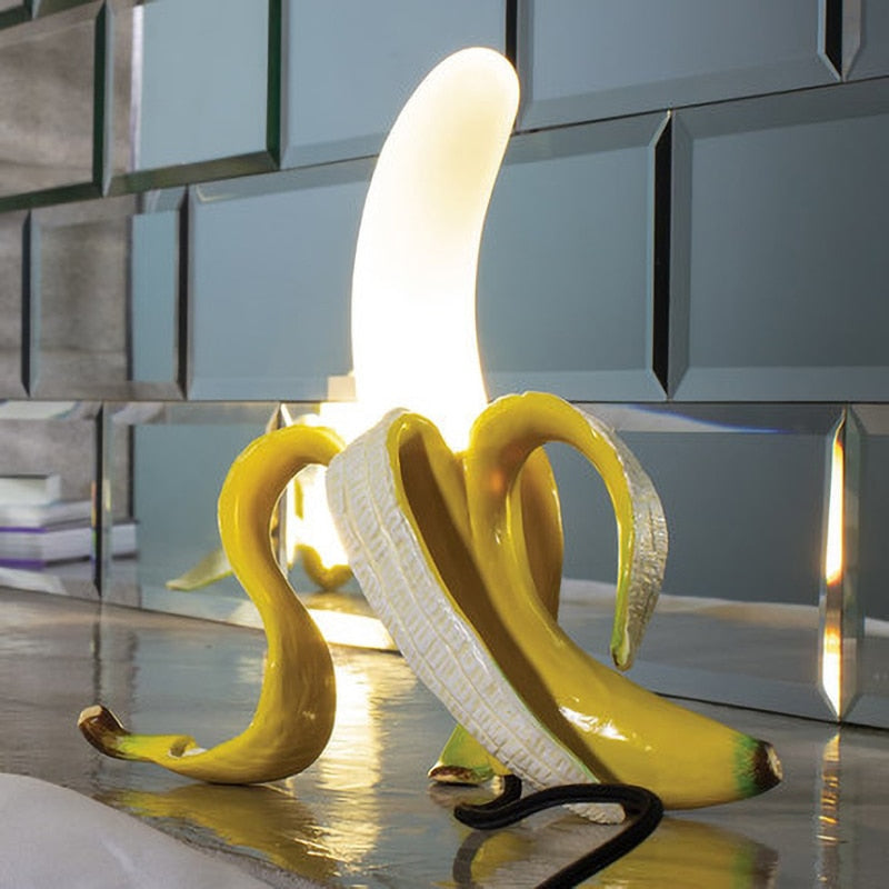 Banana_Table_Lamp_3