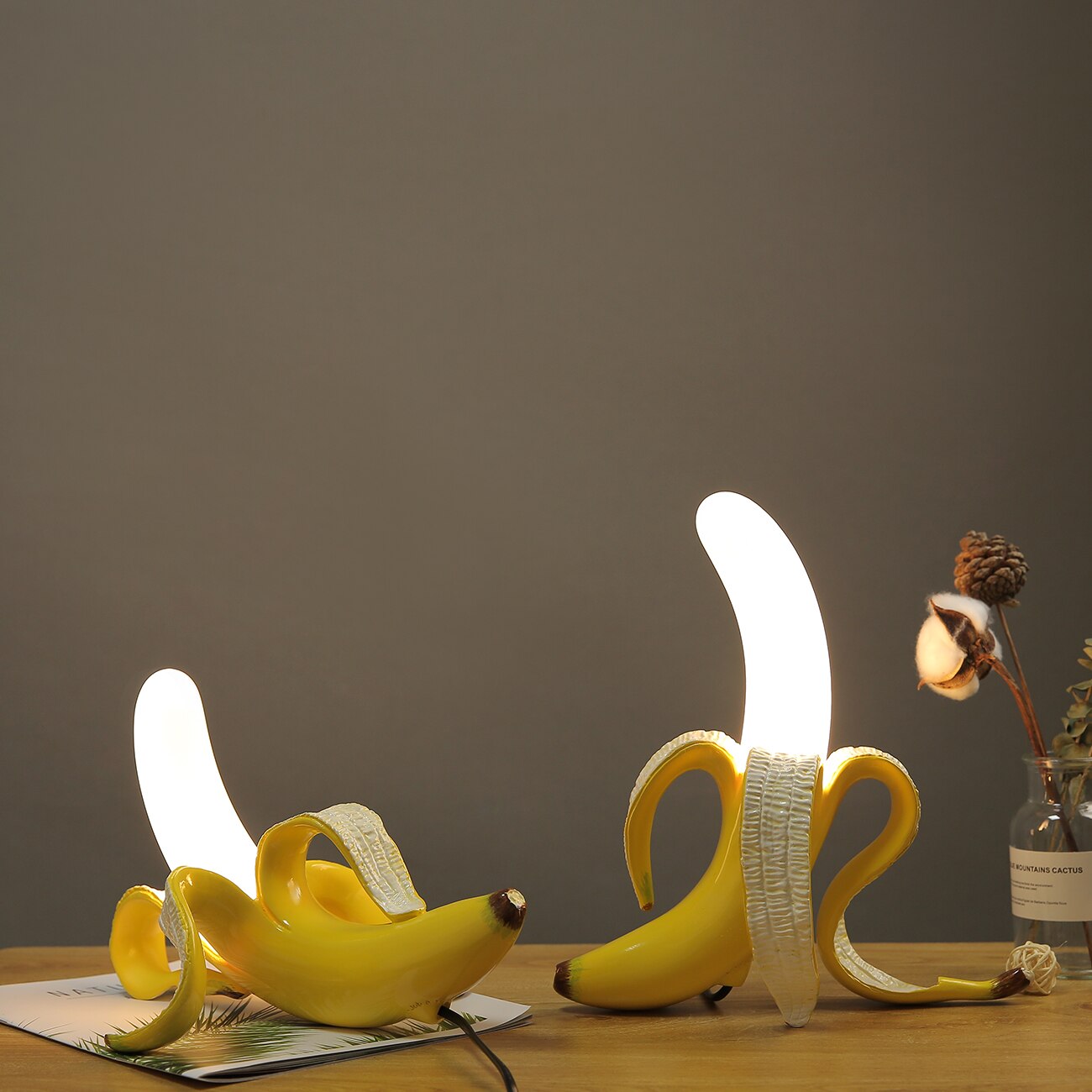 Banana_Table_Lamp_4