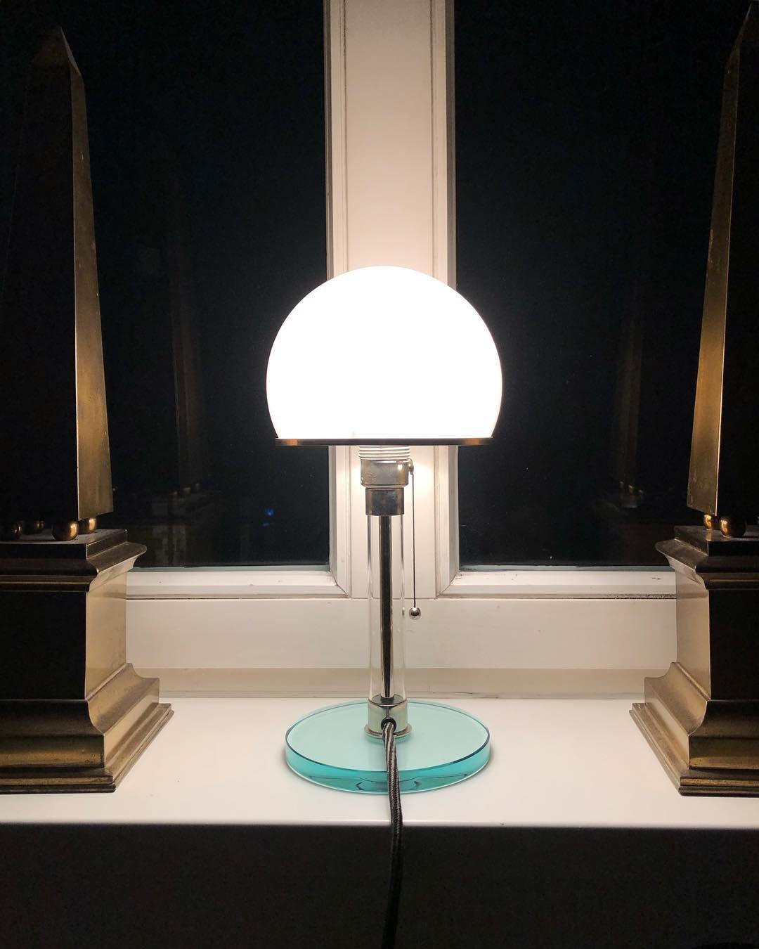 Bauhaus_Table_Lamp_11