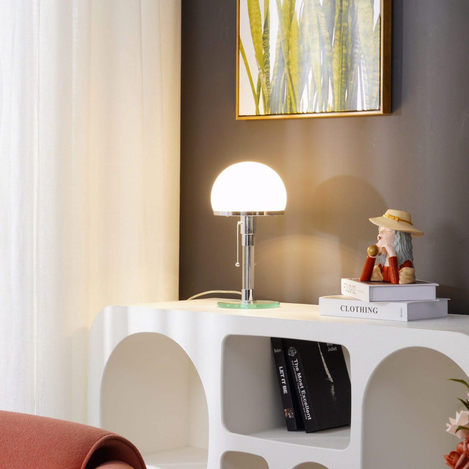 Bauhaus_Table_Lamp_2