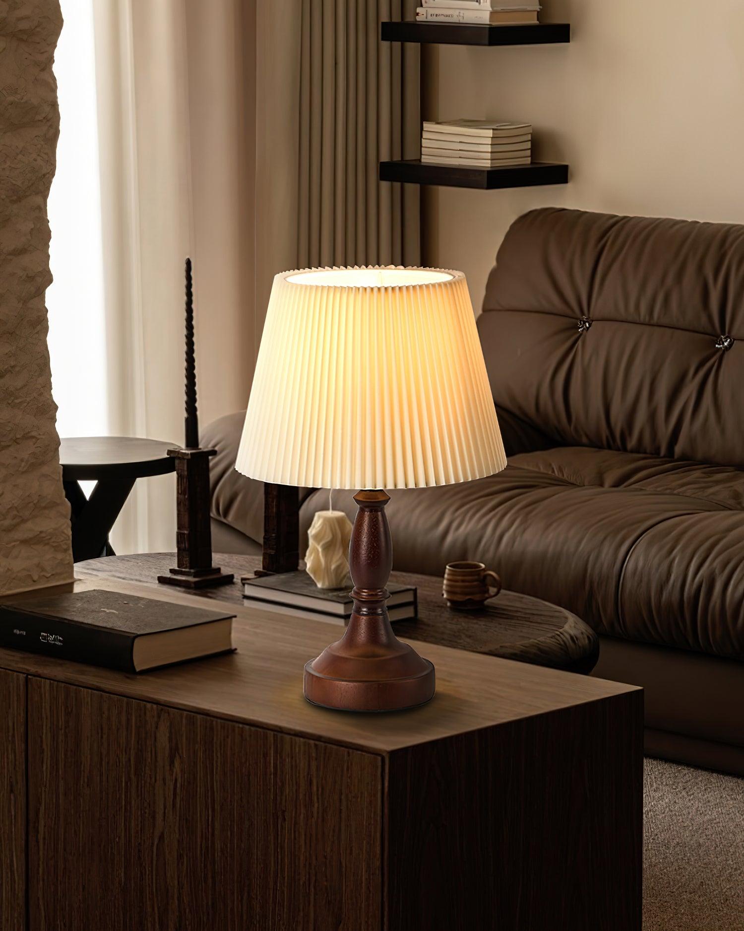 Beatrice_Table_Lamp_1