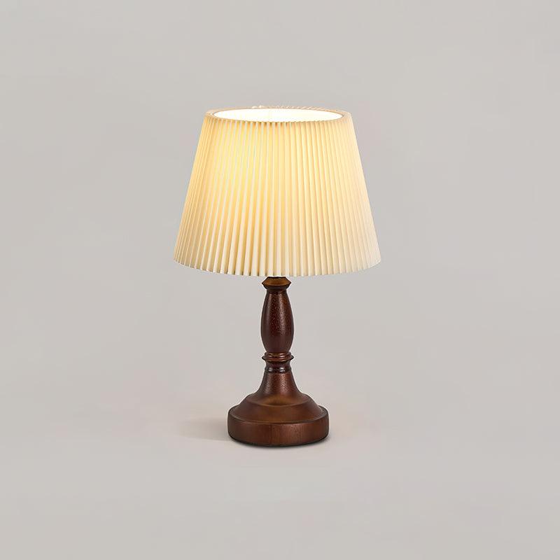 Beatrice_Table_Lamp_2