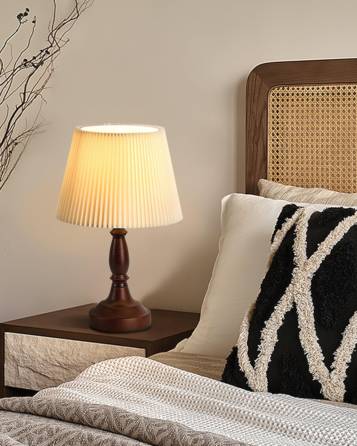 Beatrice_Table_Lamp_9