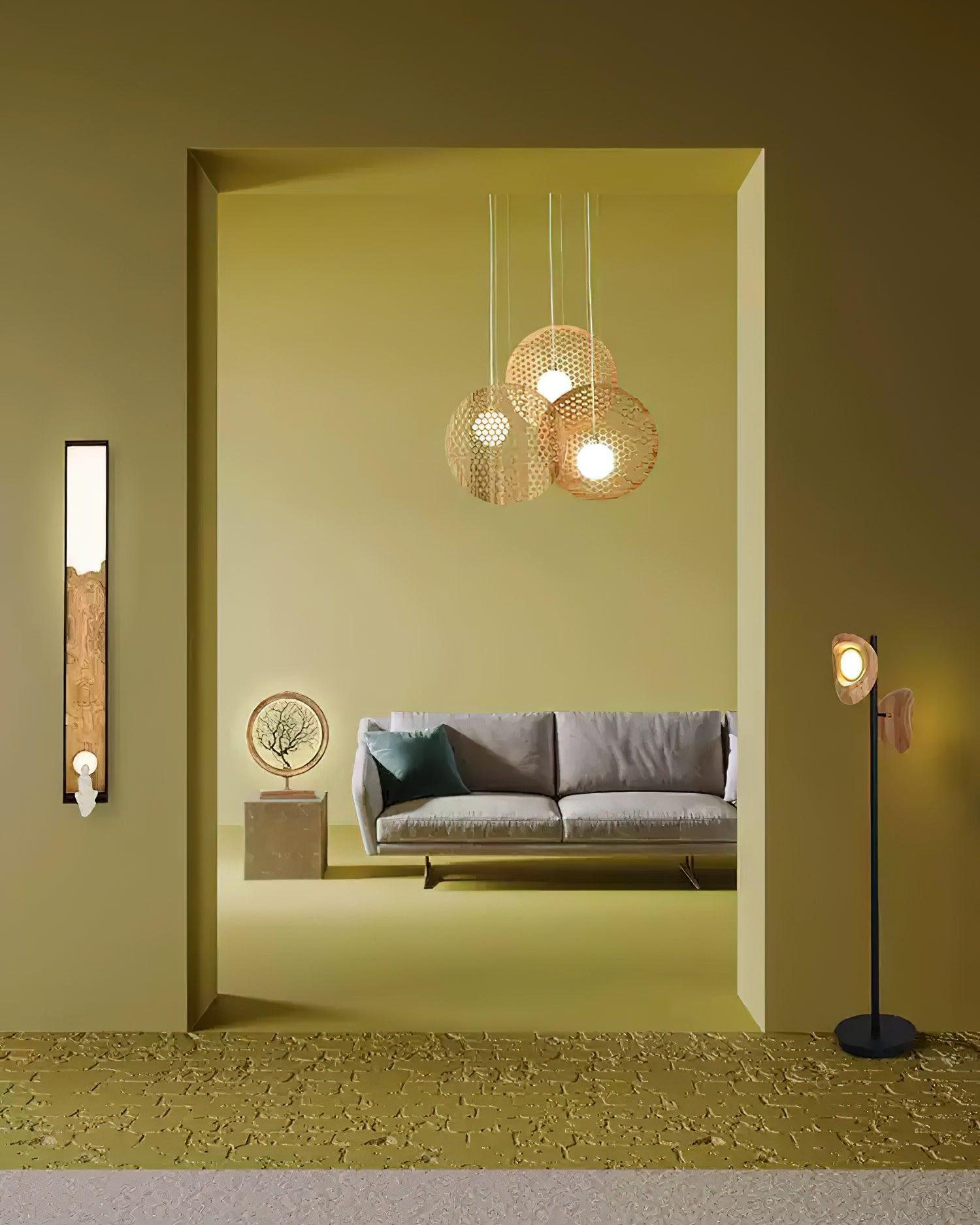 Bee_Plate_Chandelier_2