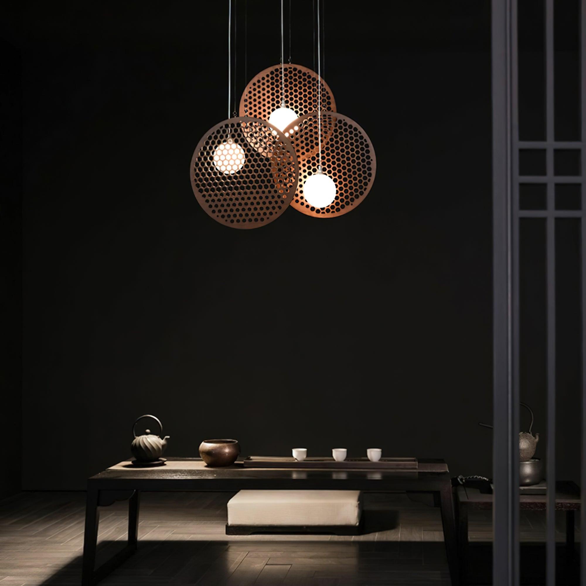 Bee_Plate_Chandelier_5