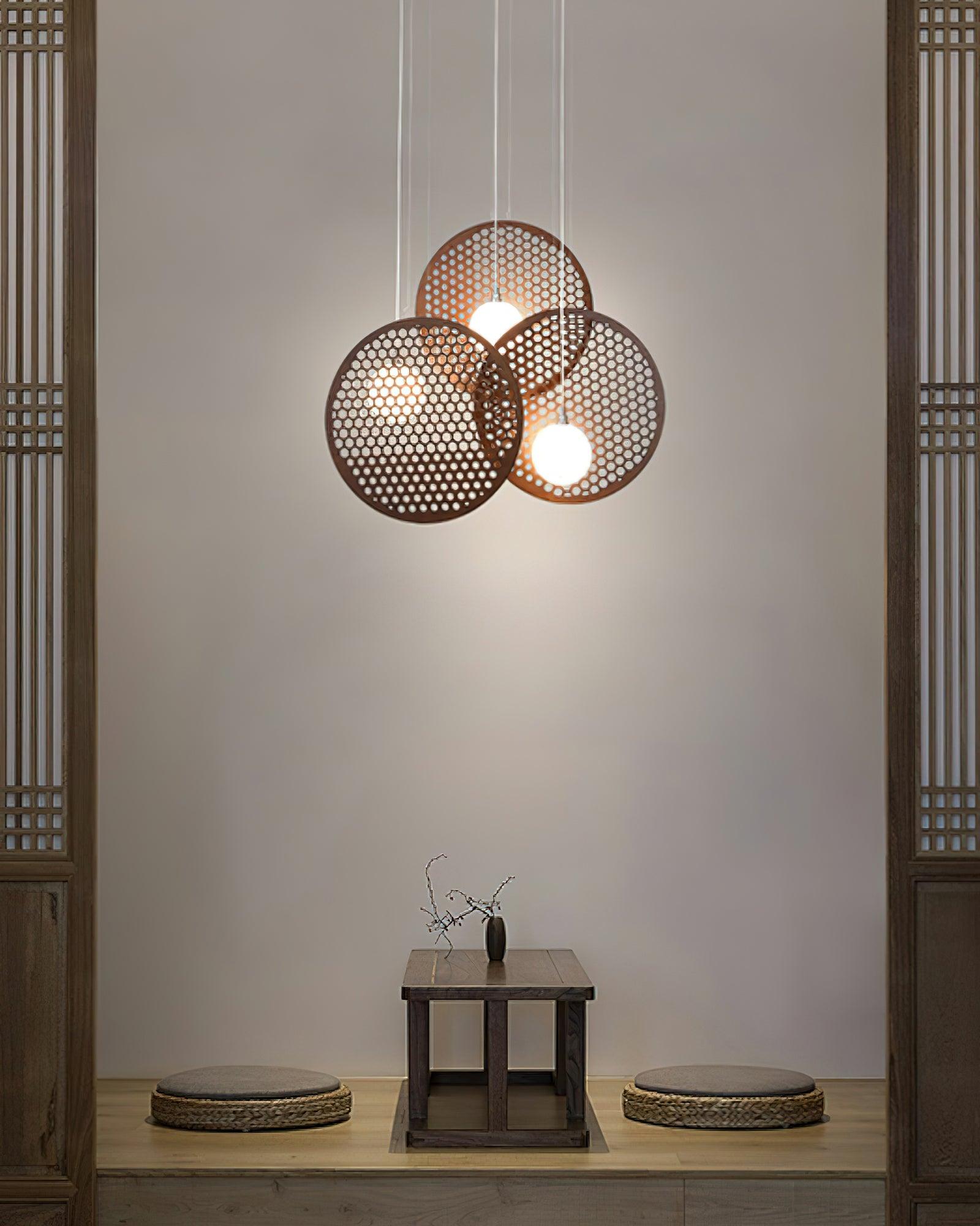 Bee_Plate_Chandelier_7