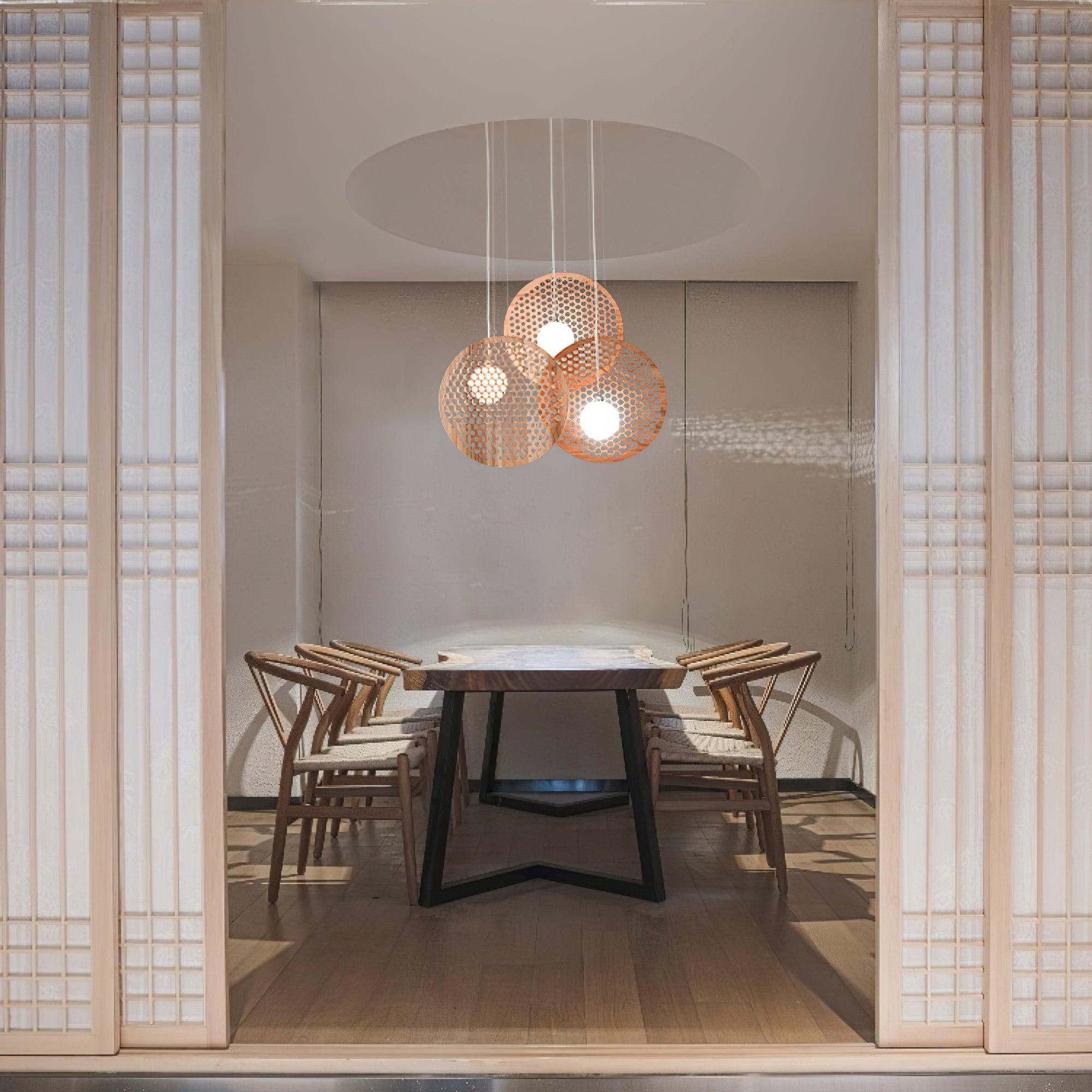 Bee_Plate_Chandelier_8