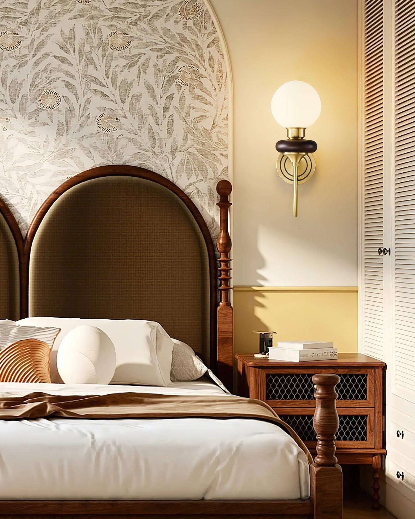 Bellevue_Wall_Lamp_8