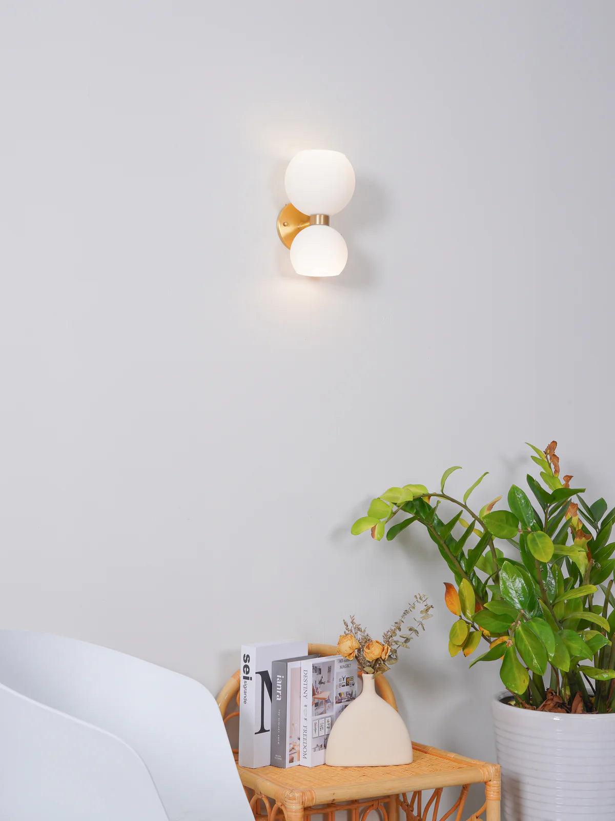 Betty-Sconce_1
