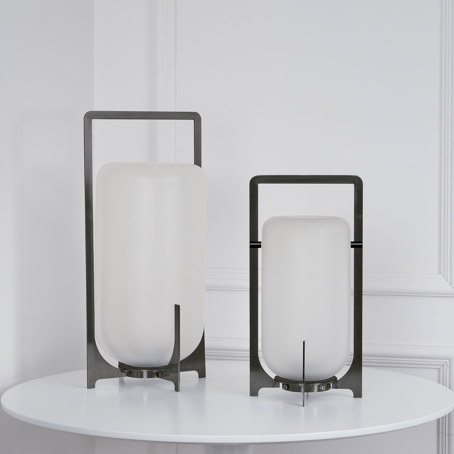 Black_Twilight_Lantern_Table_Lamp._2