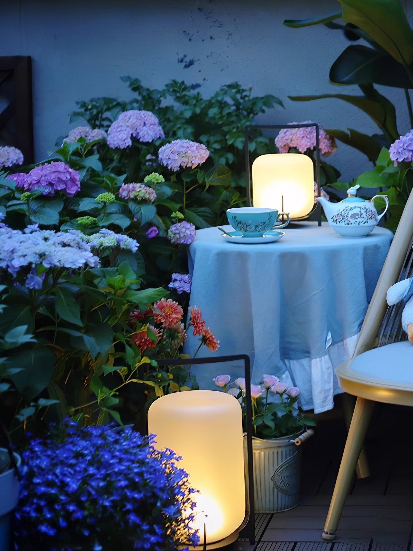 Black_Twilight_Lantern_Table_Lamp_23
