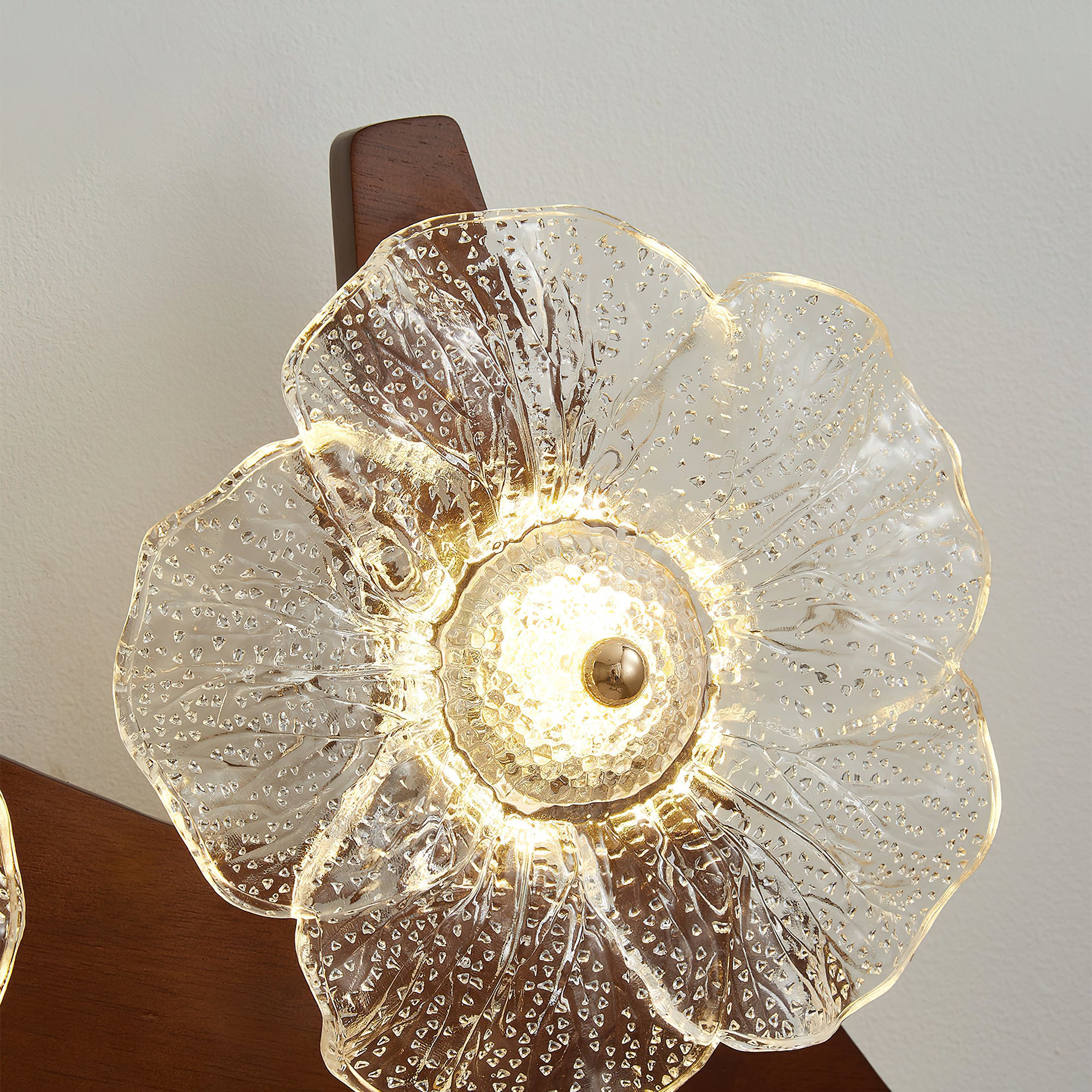 Bloomelle_Flower_Wall_Sconce_20